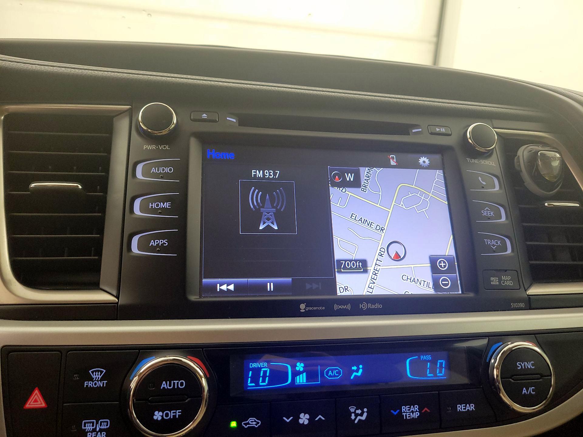 Thumbnail: 2019 Toyota Highlander - 16
