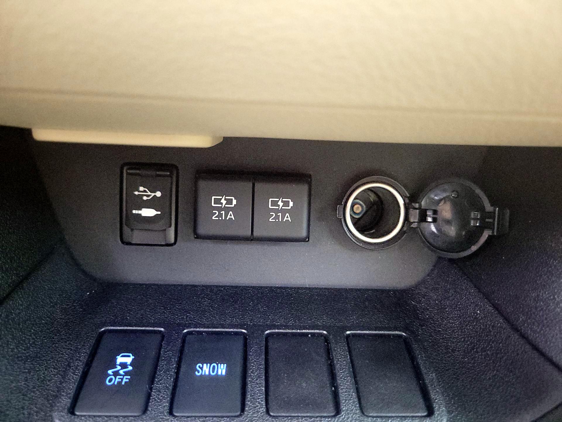 Thumbnail: 2019 Toyota Highlander - 19