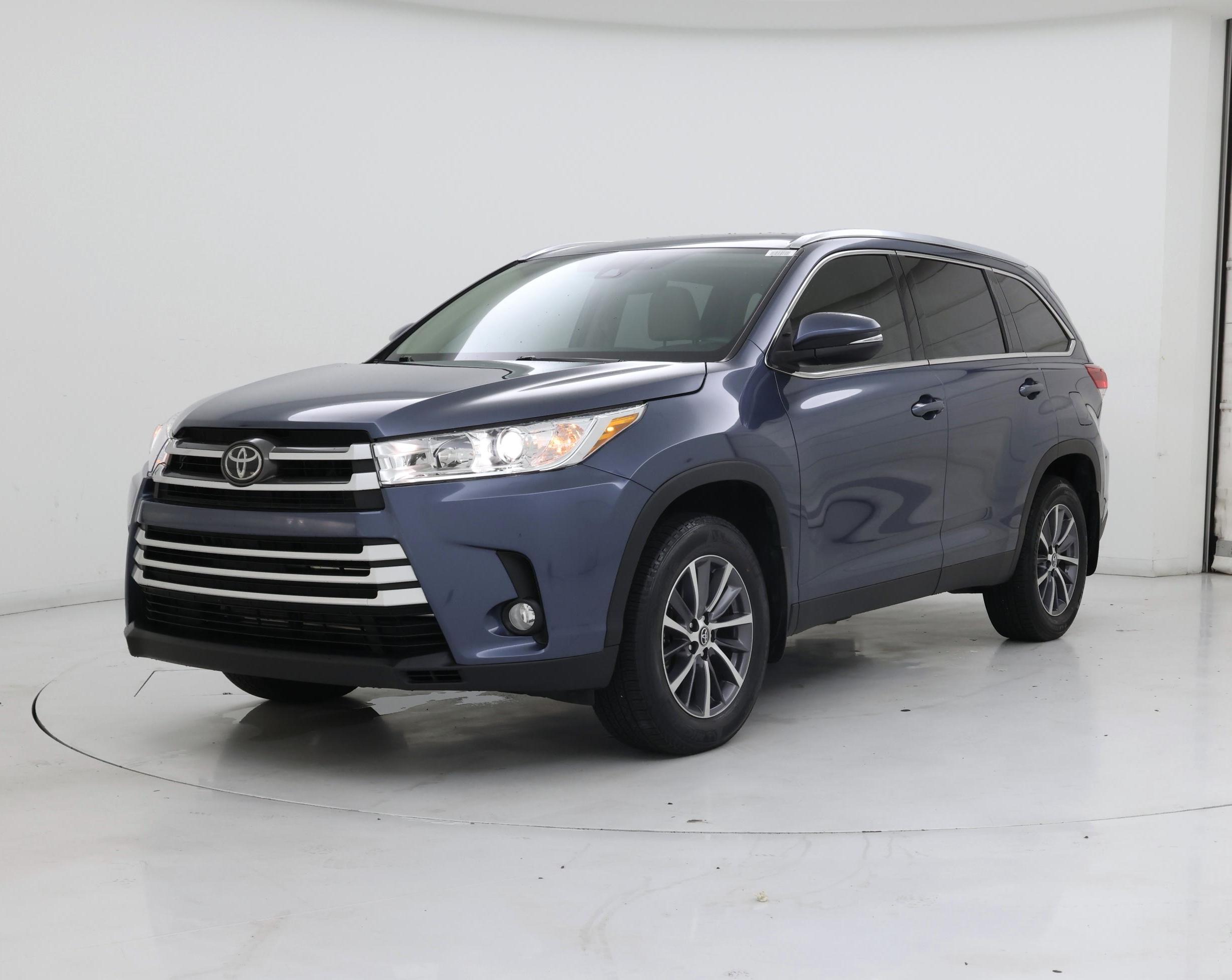 Thumbnail: 2019 Toyota Highlander - 4