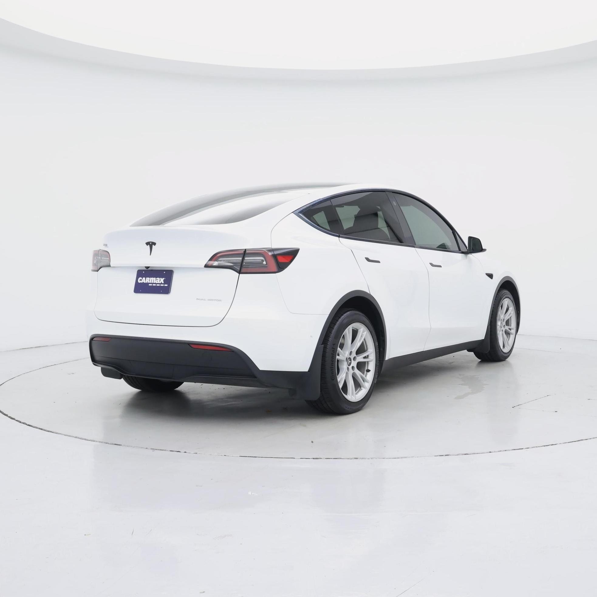 Thumbnail: 2023 Tesla Model Y - 8