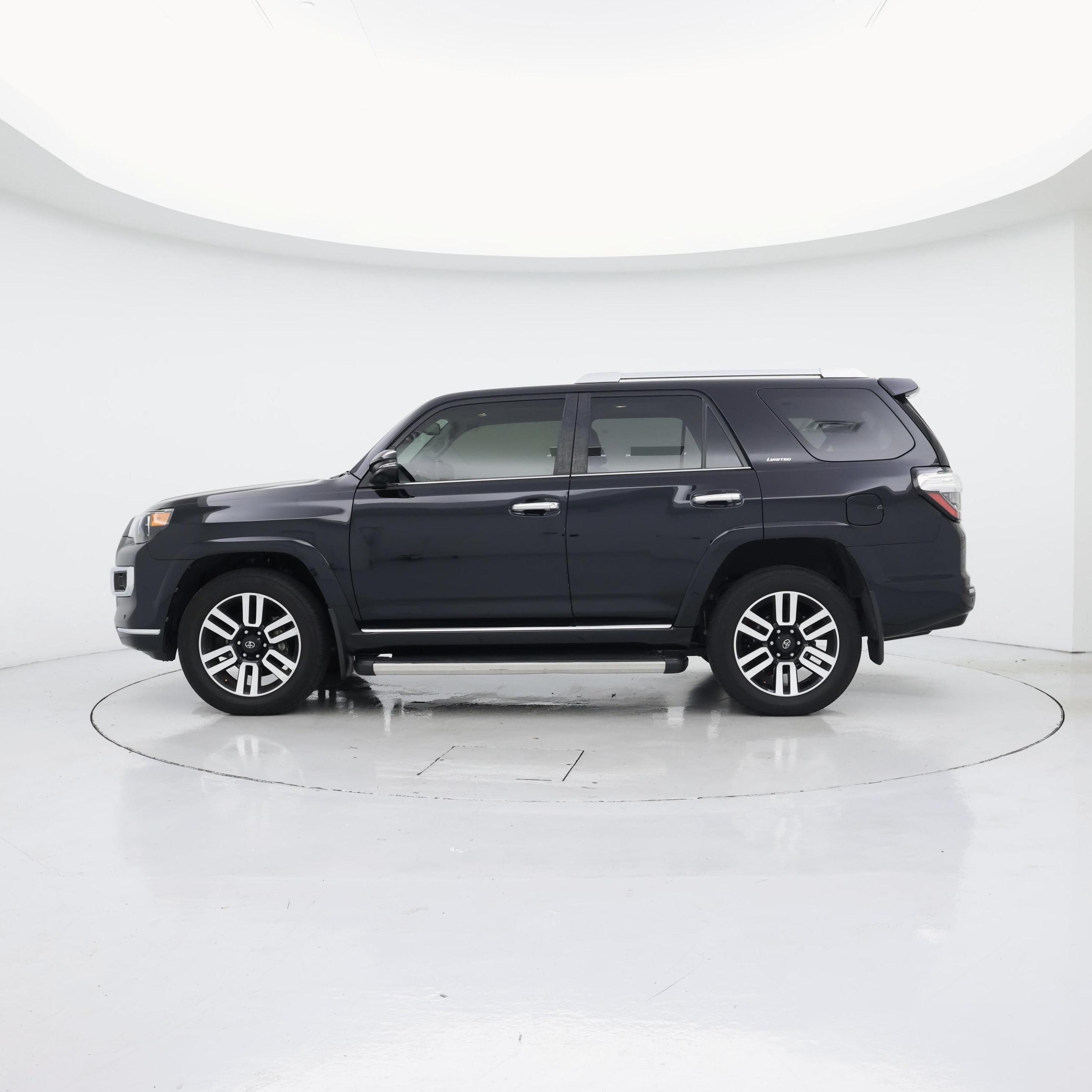 Thumbnail: 2023 Toyota 4Runner - 3