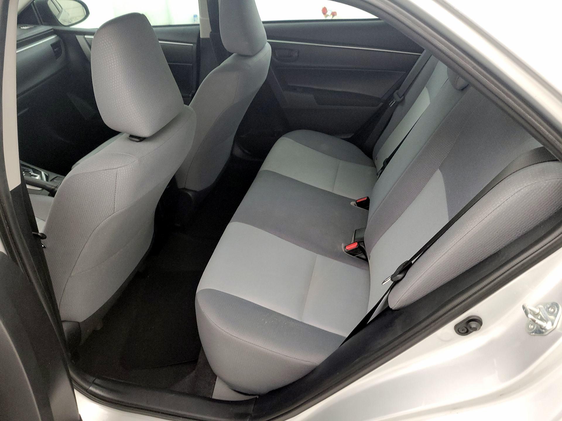 Thumbnail: 2015 Toyota Corolla - 18