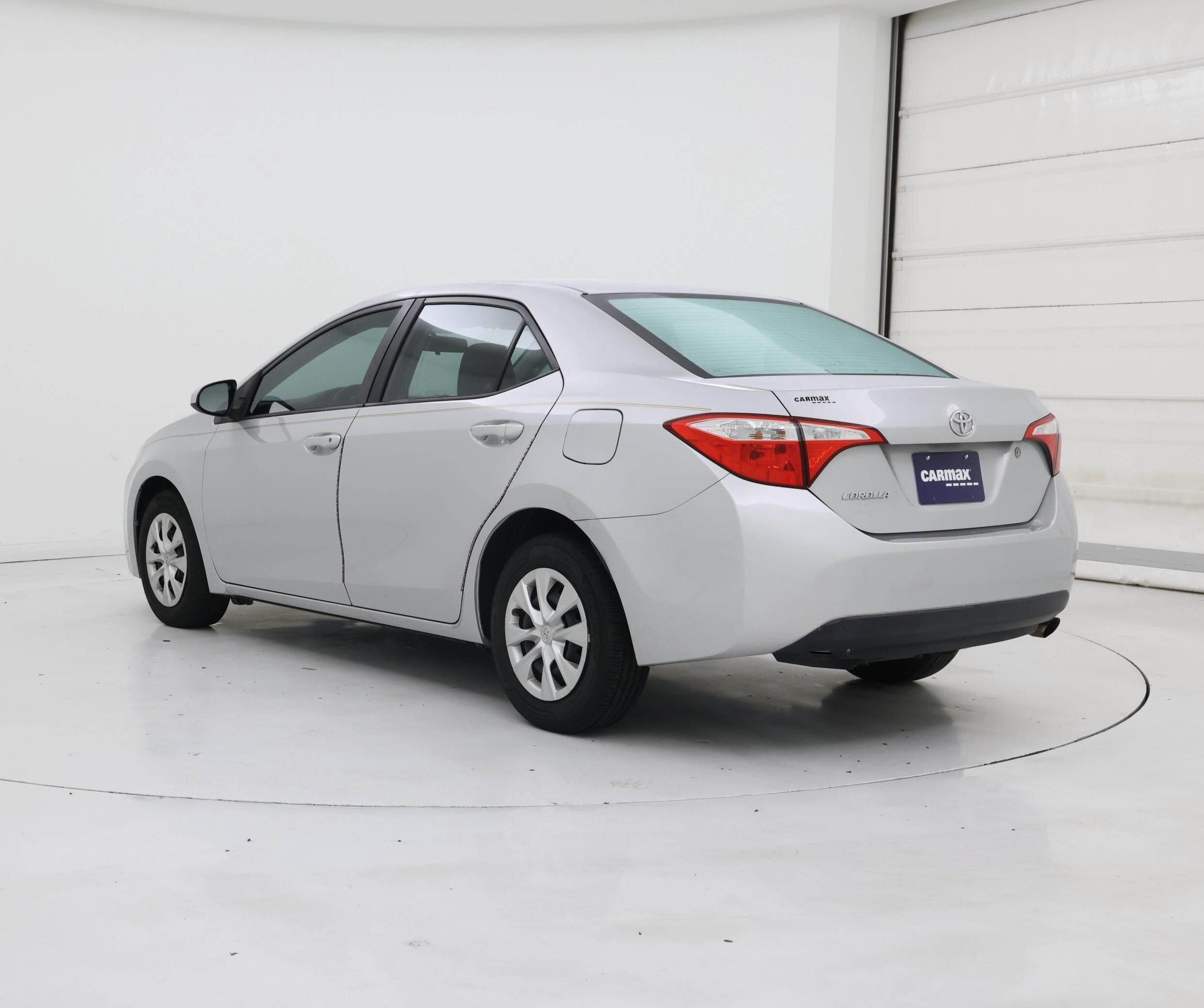 Thumbnail: 2015 Toyota Corolla - 2