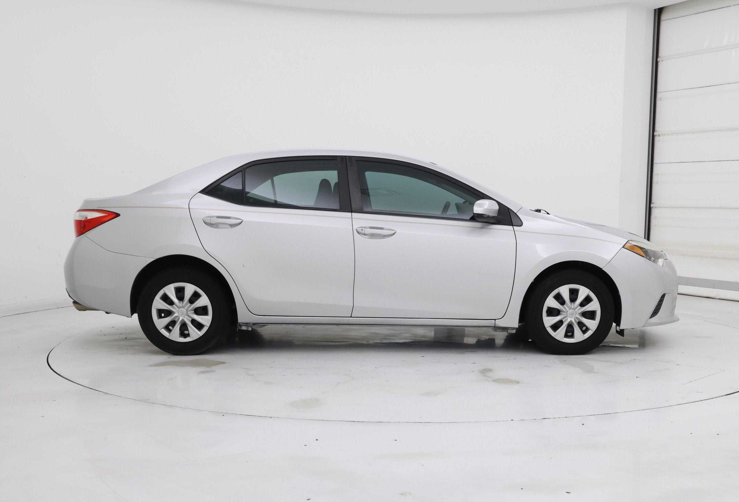Thumbnail: 2015 Toyota Corolla - 7