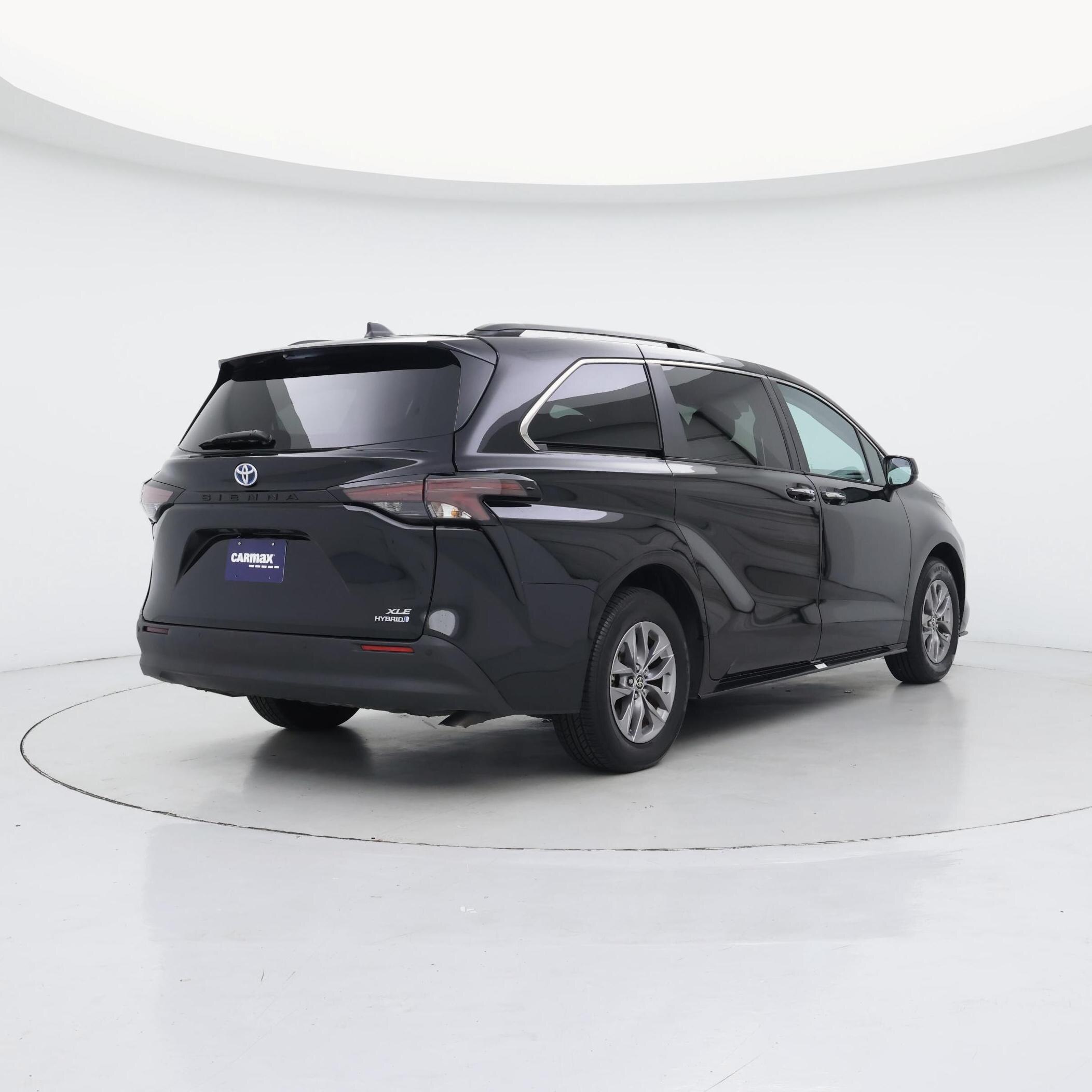 Thumbnail: 2024 Toyota Sienna - 8