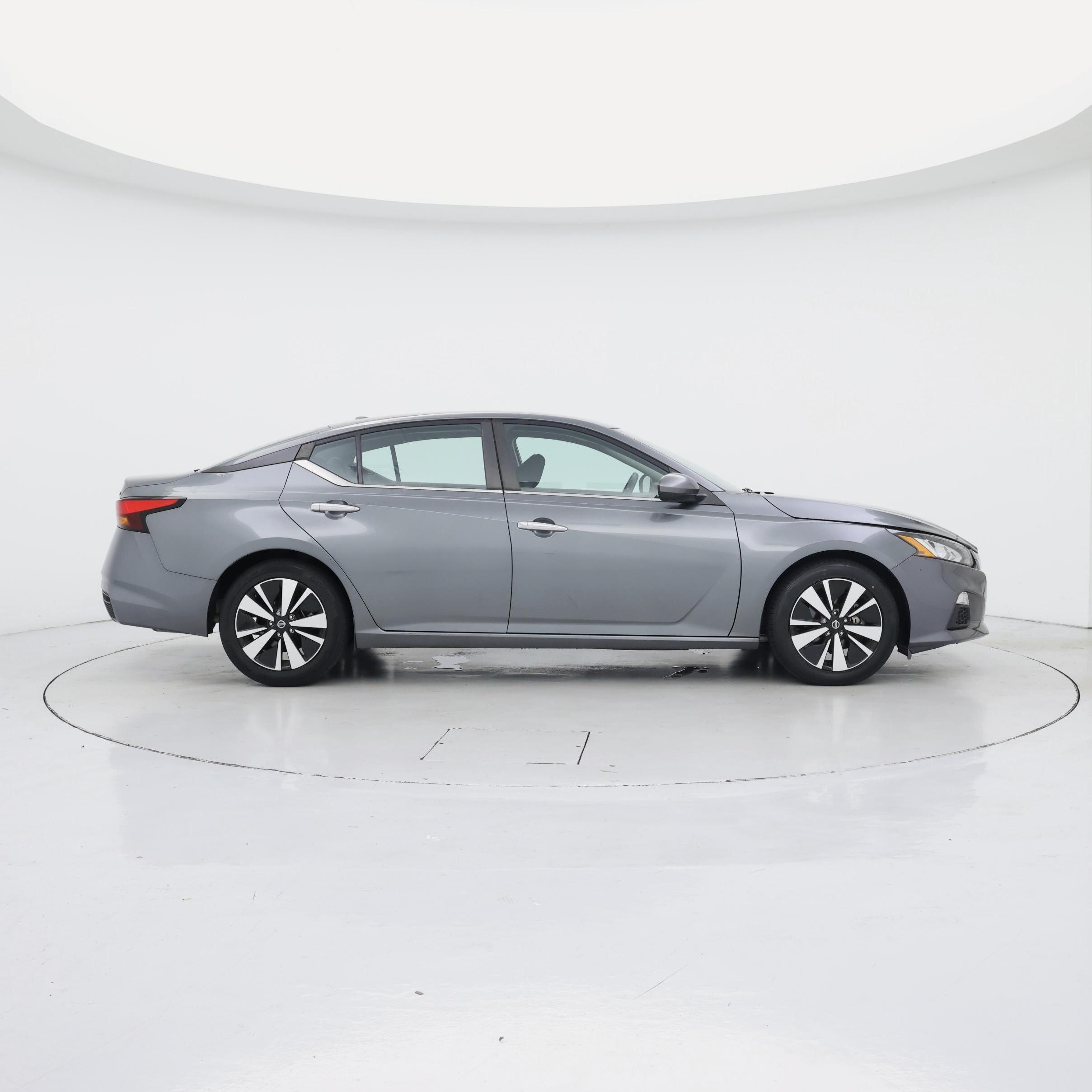 Thumbnail: 2022 Nissan Altima - 7