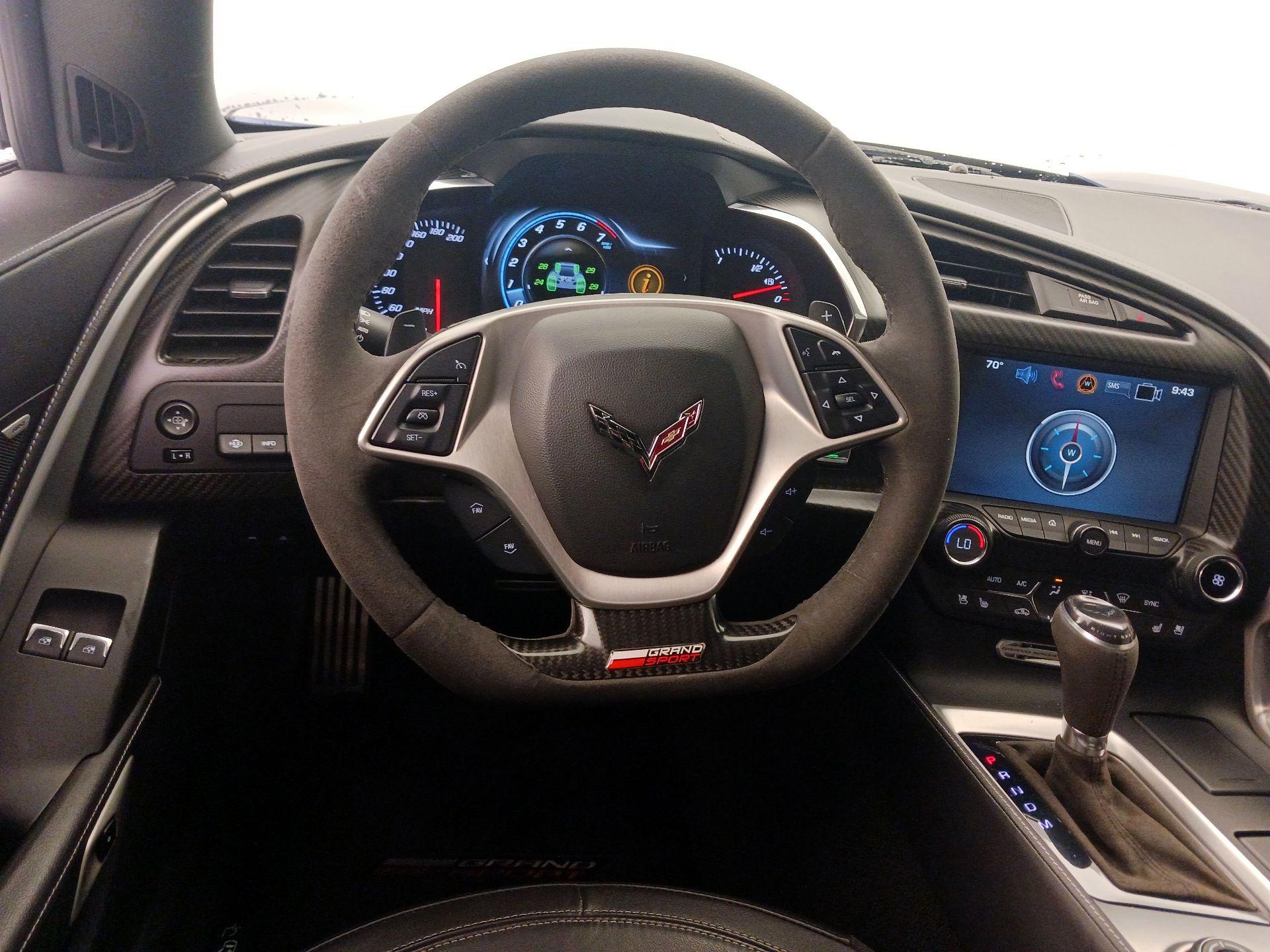 Thumbnail: 2017 Chevrolet Corvette - 10