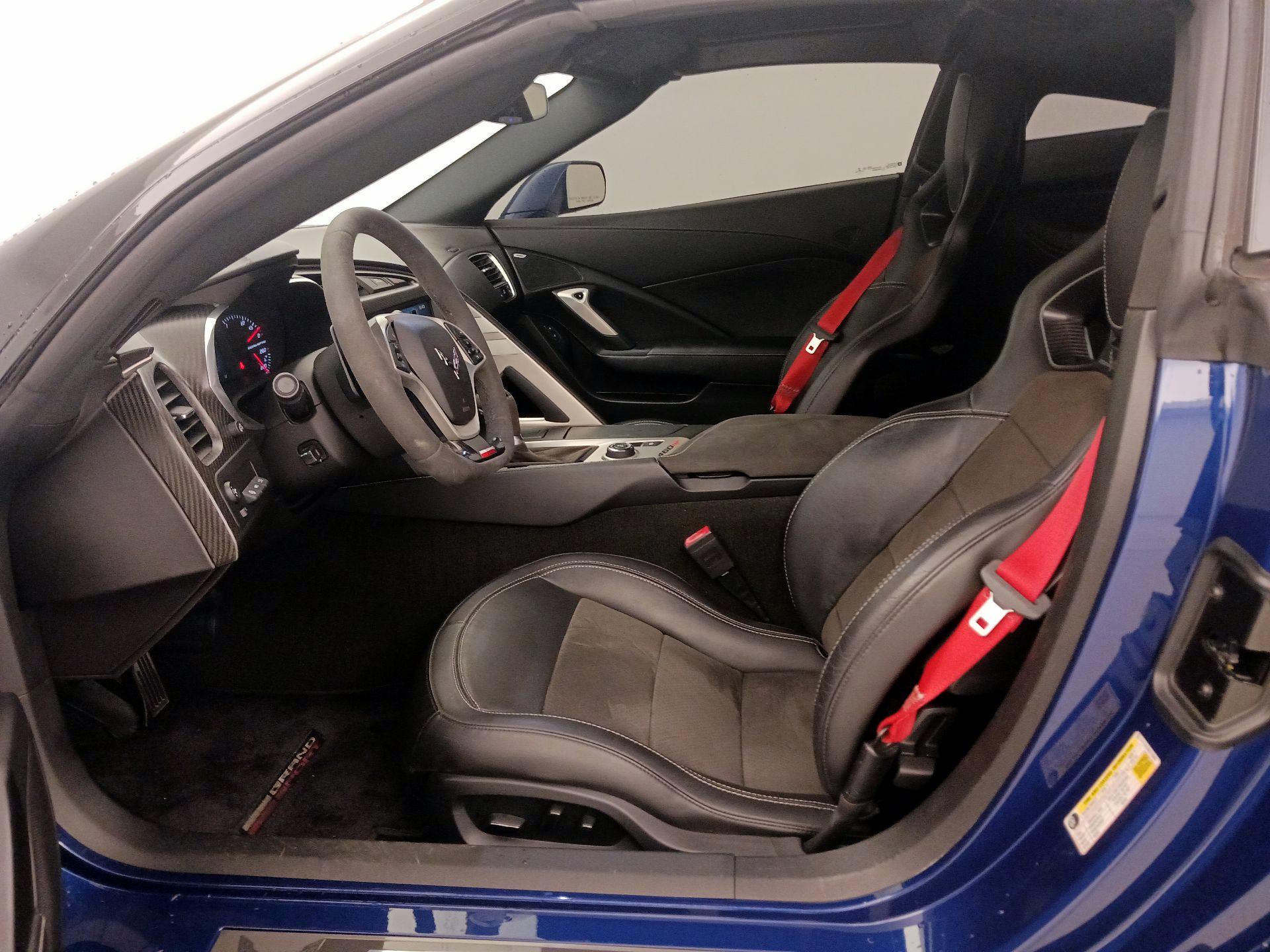 Thumbnail: 2017 Chevrolet Corvette - 11