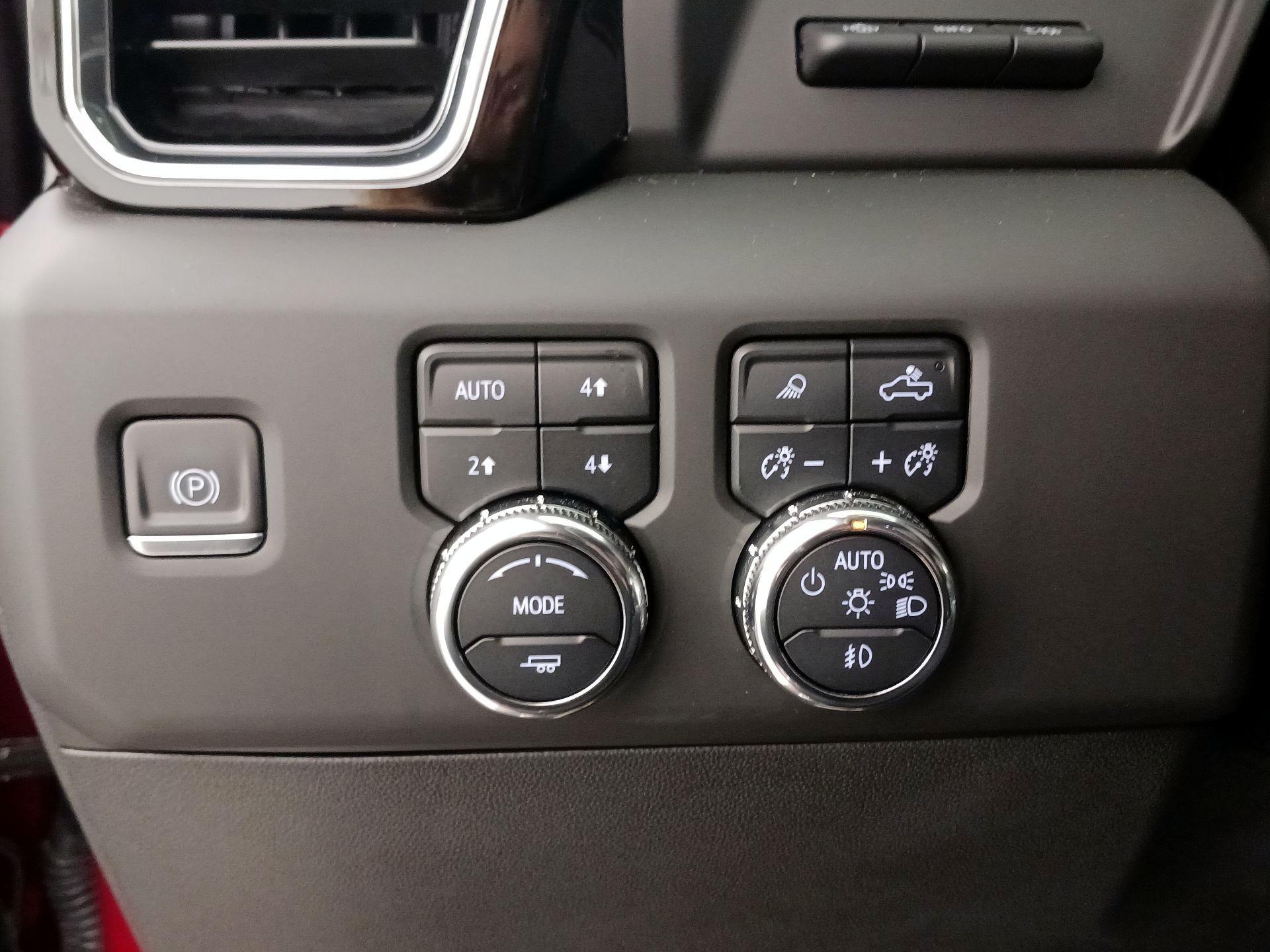 Thumbnail: 2024 GMC Sierra 3500 - 13