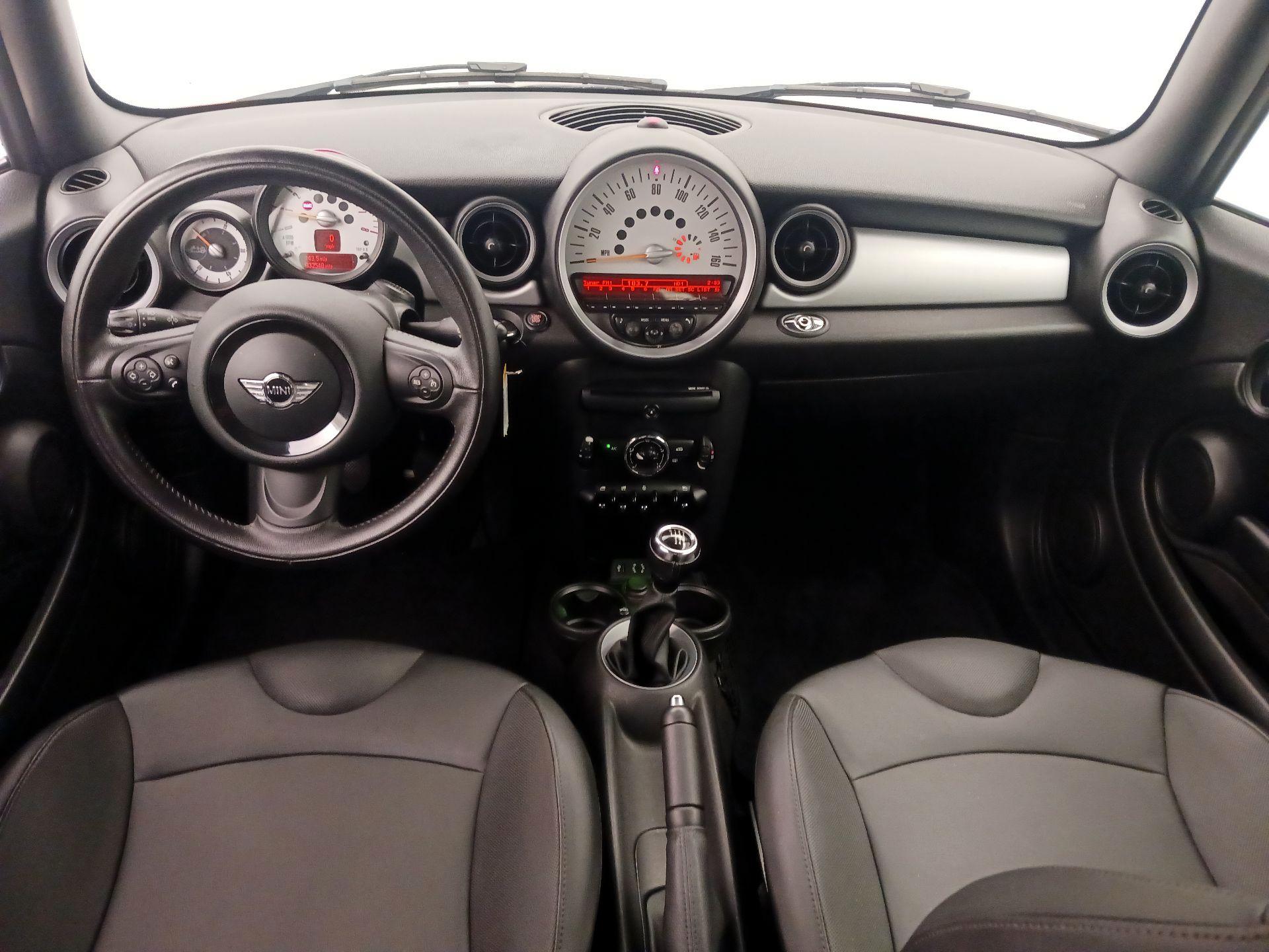 Thumbnail: 2015 MINI Cooper - 9