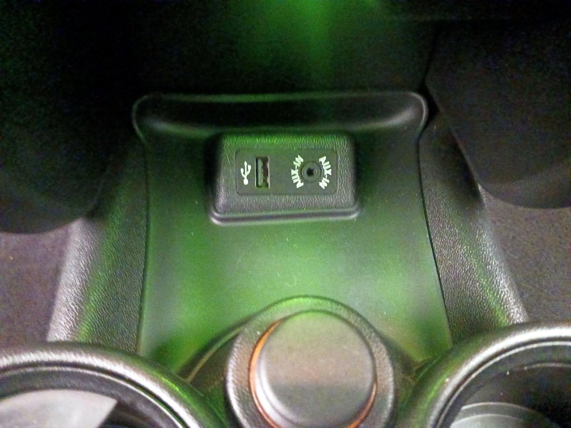 Thumbnail: 2015 MINI Cooper - 16