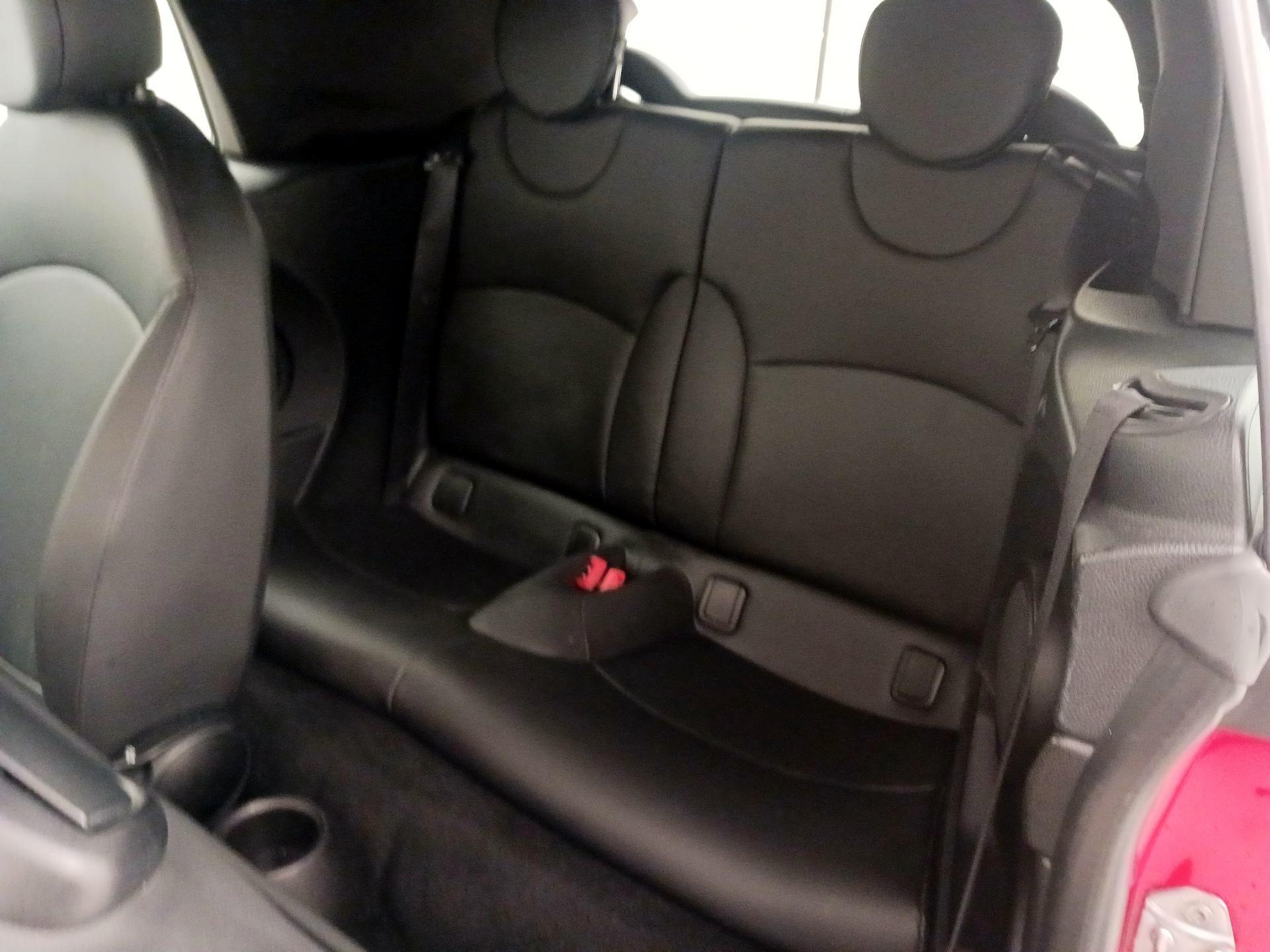 Thumbnail: 2015 MINI Cooper - 17