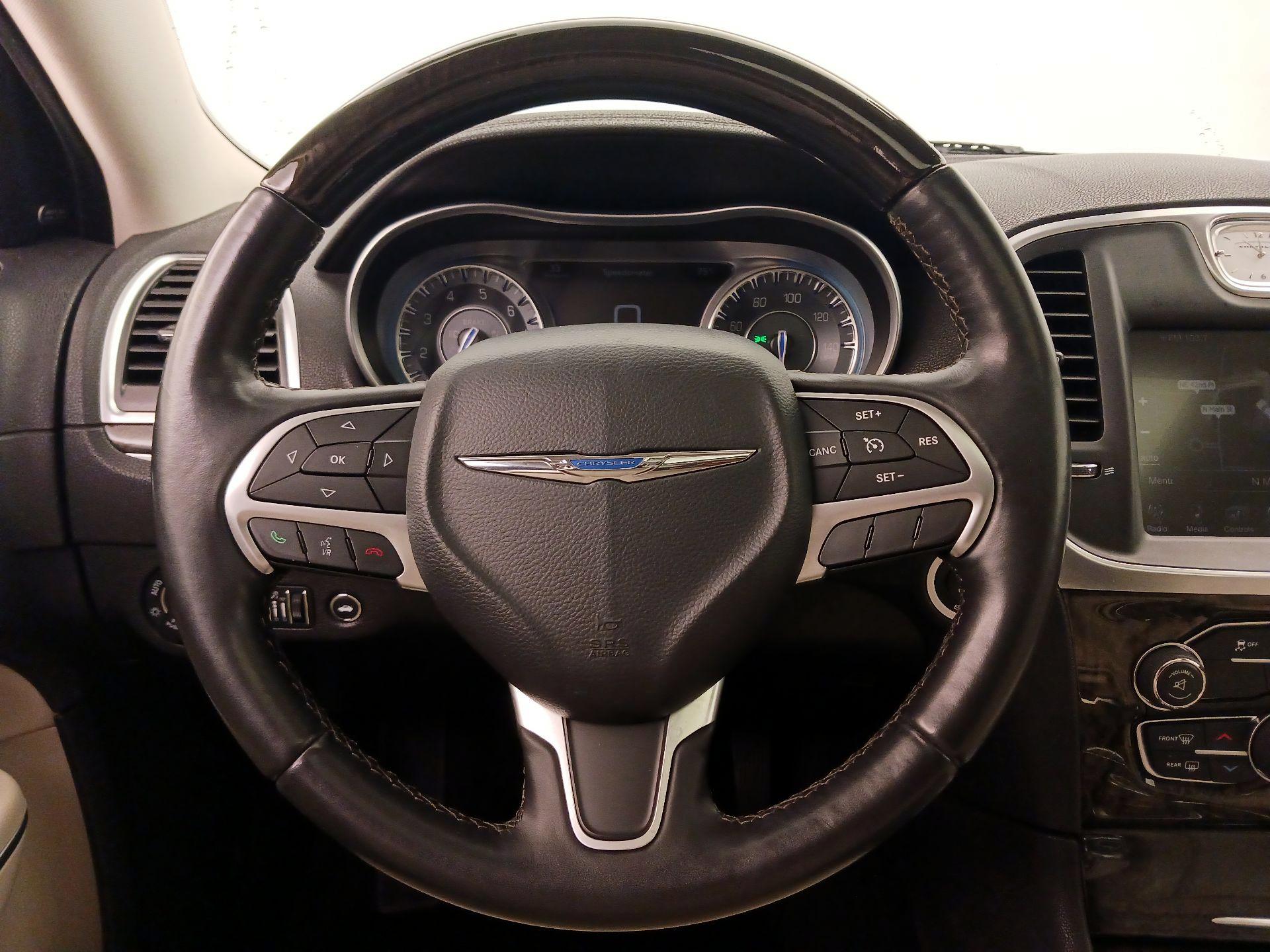 Thumbnail: 2015 Chrysler 300 - 10