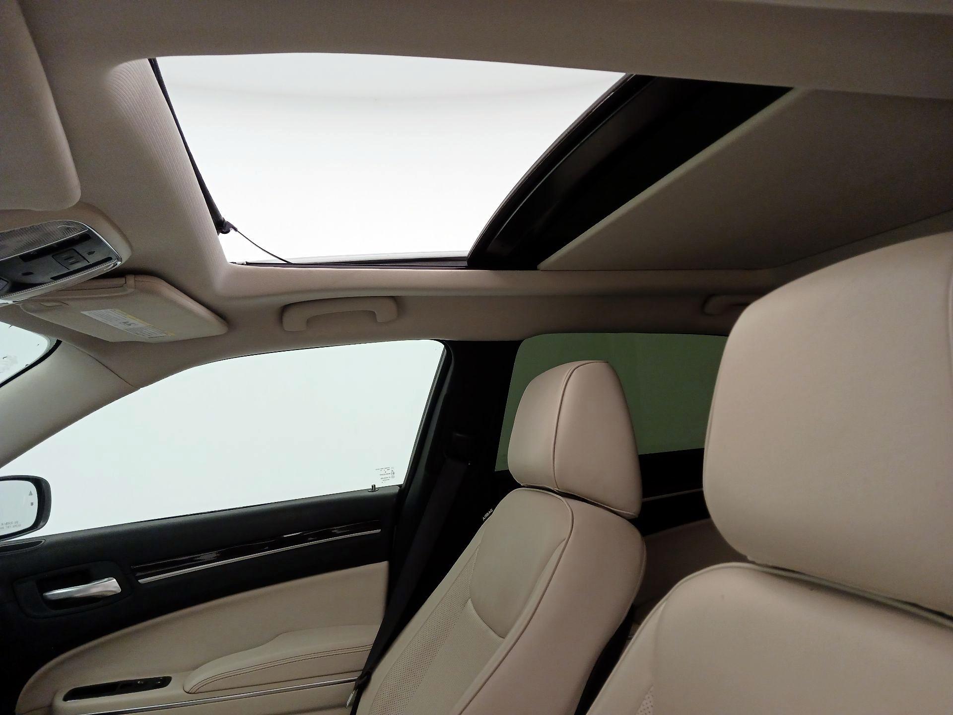 Thumbnail: 2015 Chrysler 300 - 20