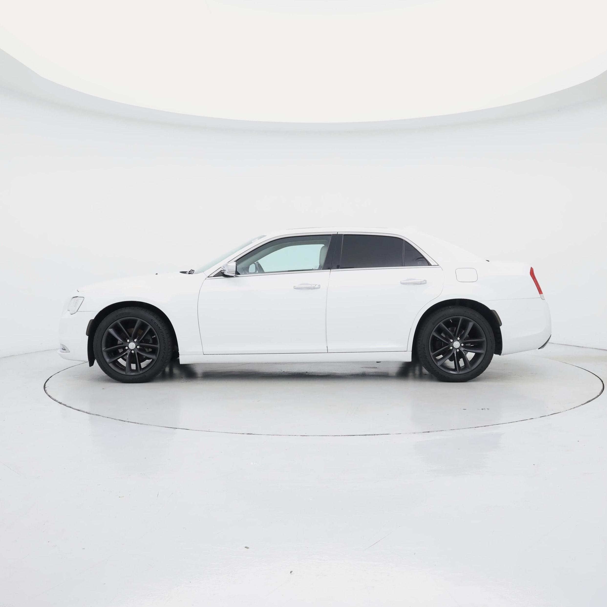 Thumbnail: 2015 Chrysler 300 - 3