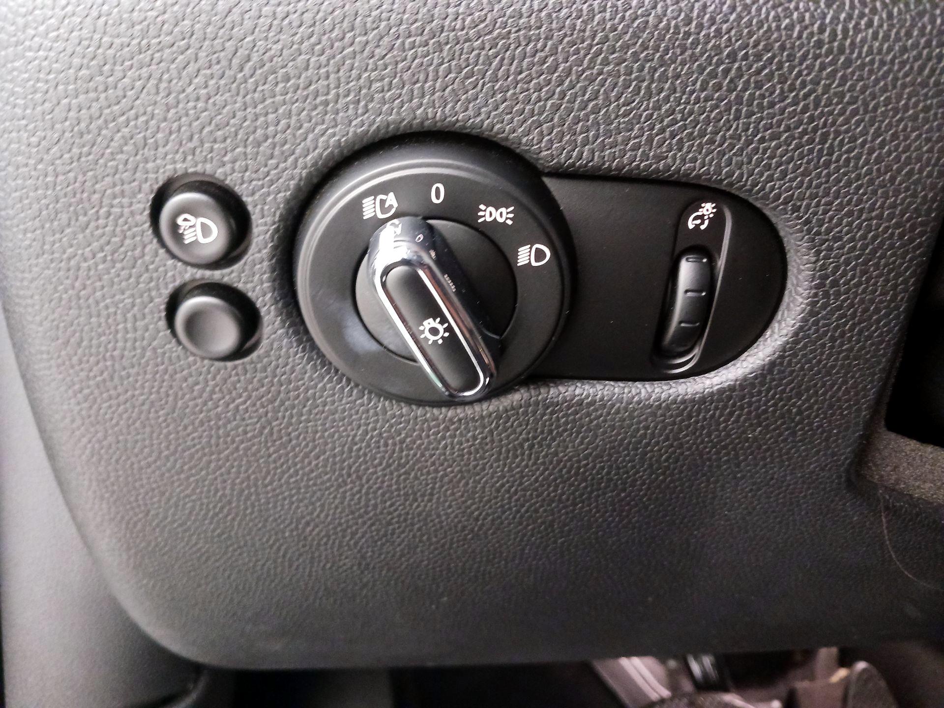 Thumbnail: 2023 MINI Cooper - 13