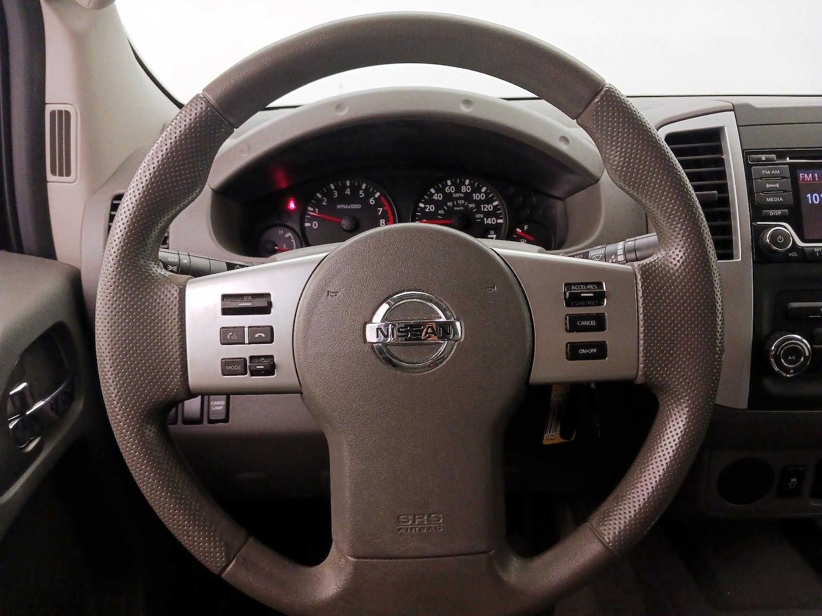 2016 Nissan Frontier SV - Photo 11