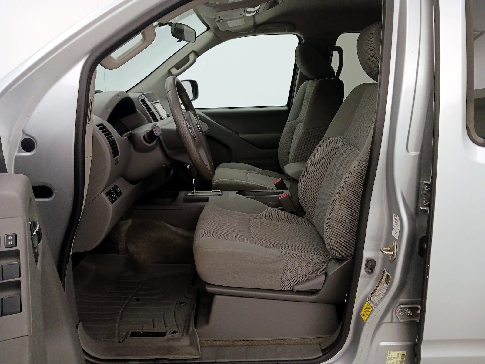 2016 Nissan Frontier SV - Photo 12