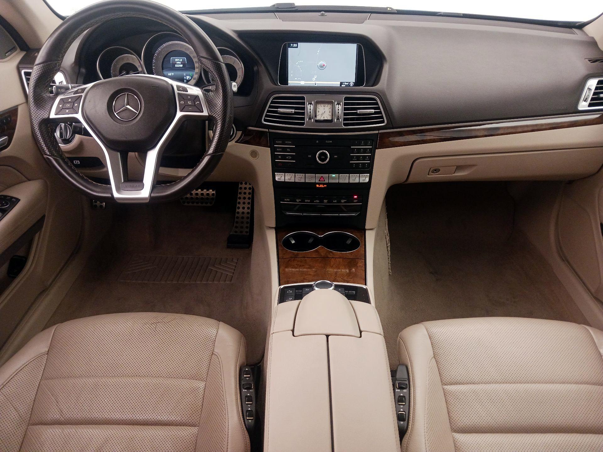 Thumbnail: 2017 Mercedes-Benz E-Class - 9