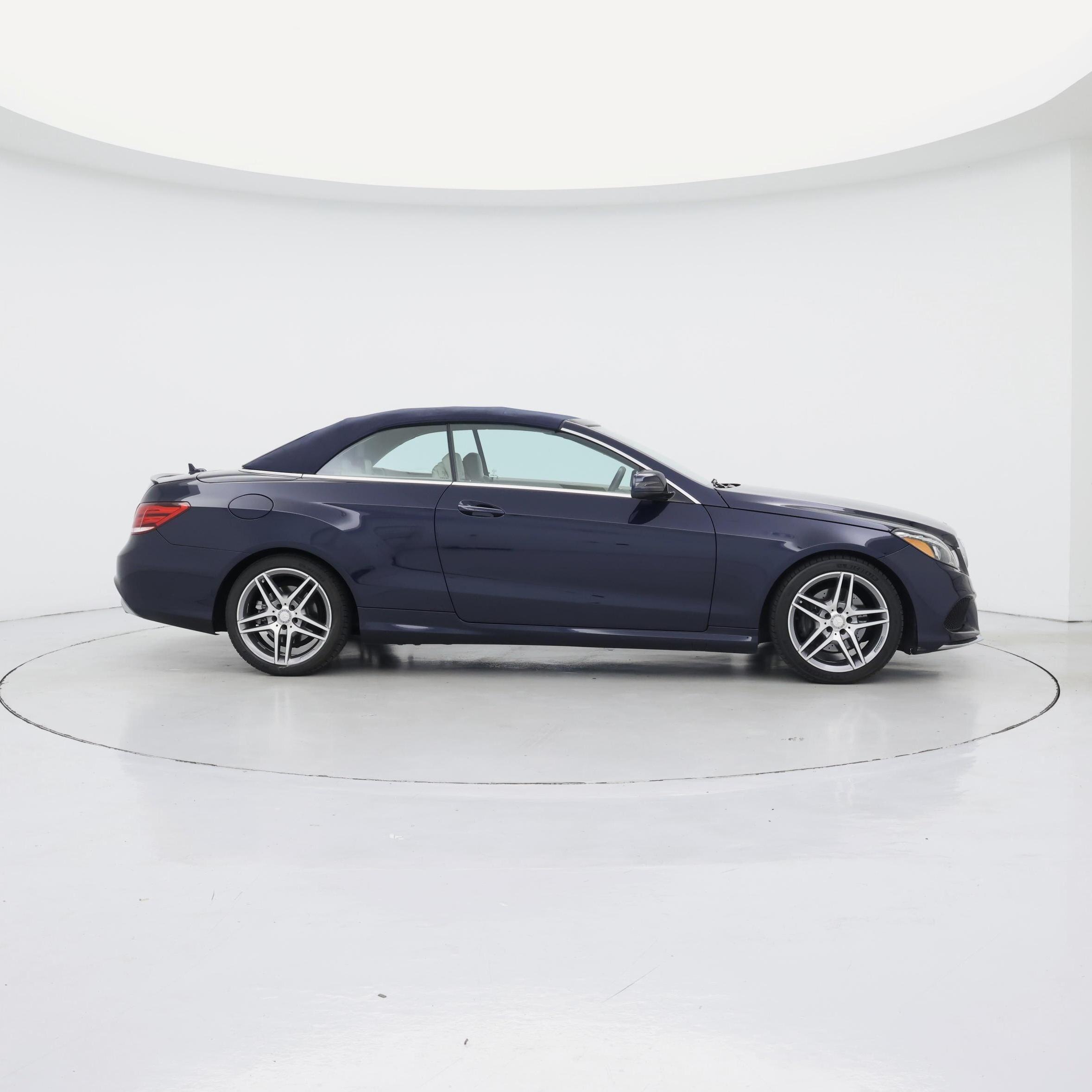 Thumbnail: 2017 Mercedes-Benz E-Class - 7