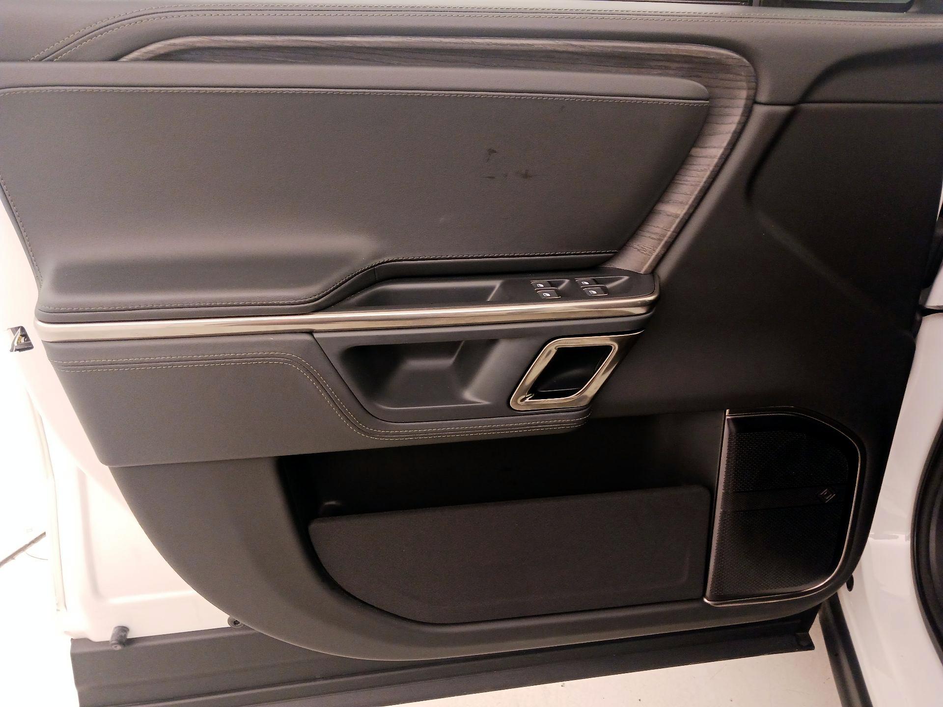 Thumbnail: 2023 Rivian R1T - 12