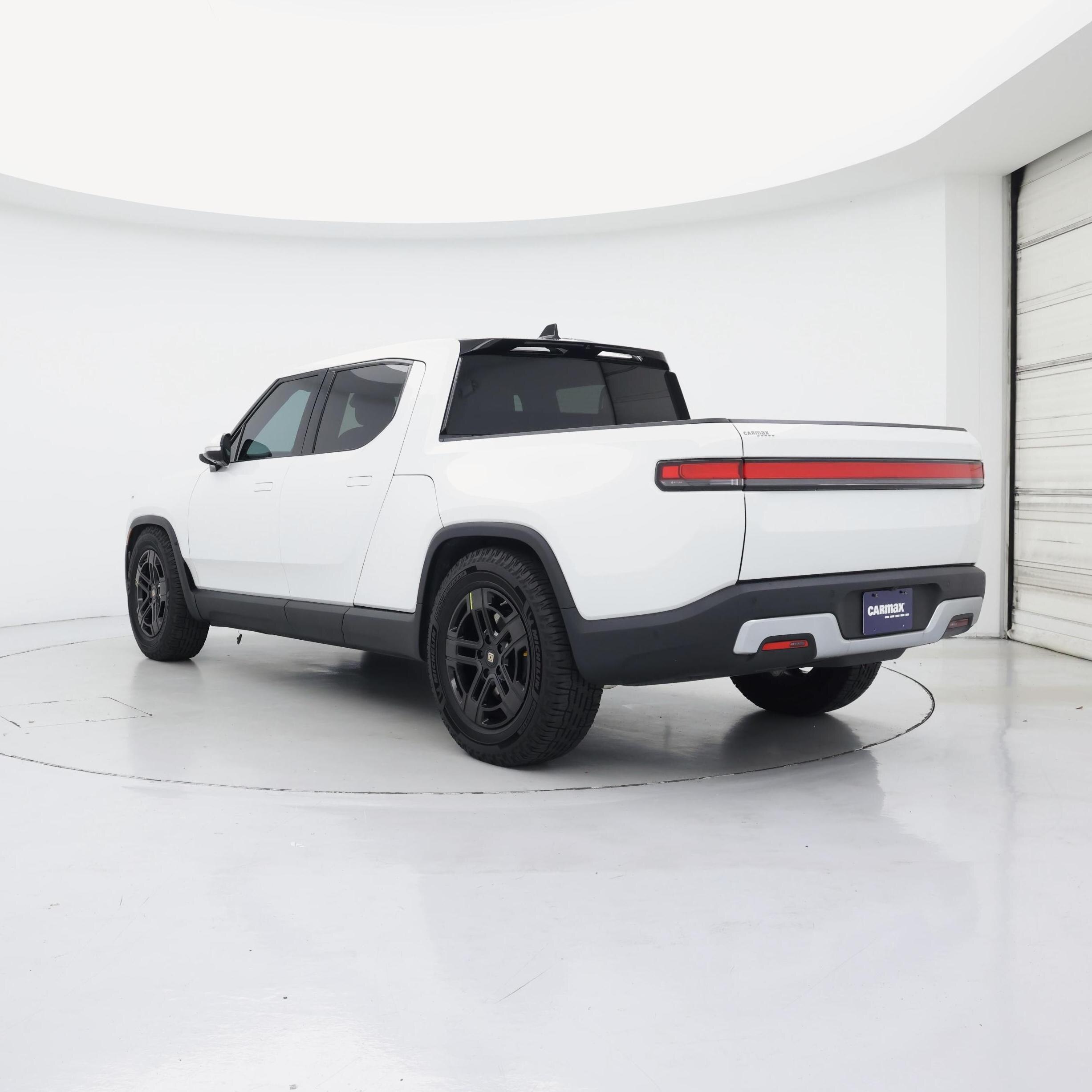 Thumbnail: 2023 Rivian R1T - 2