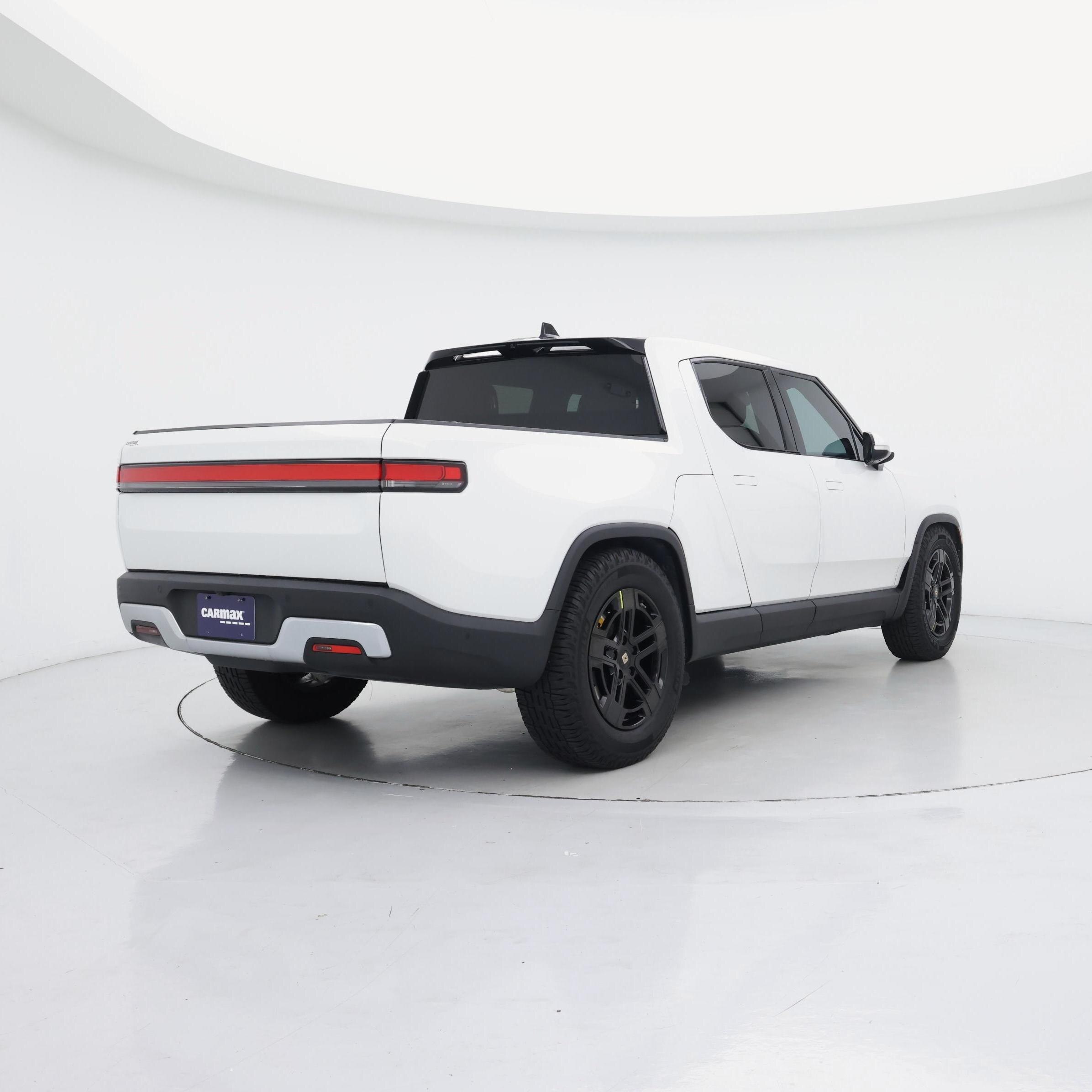 Thumbnail: 2023 Rivian R1T - 8