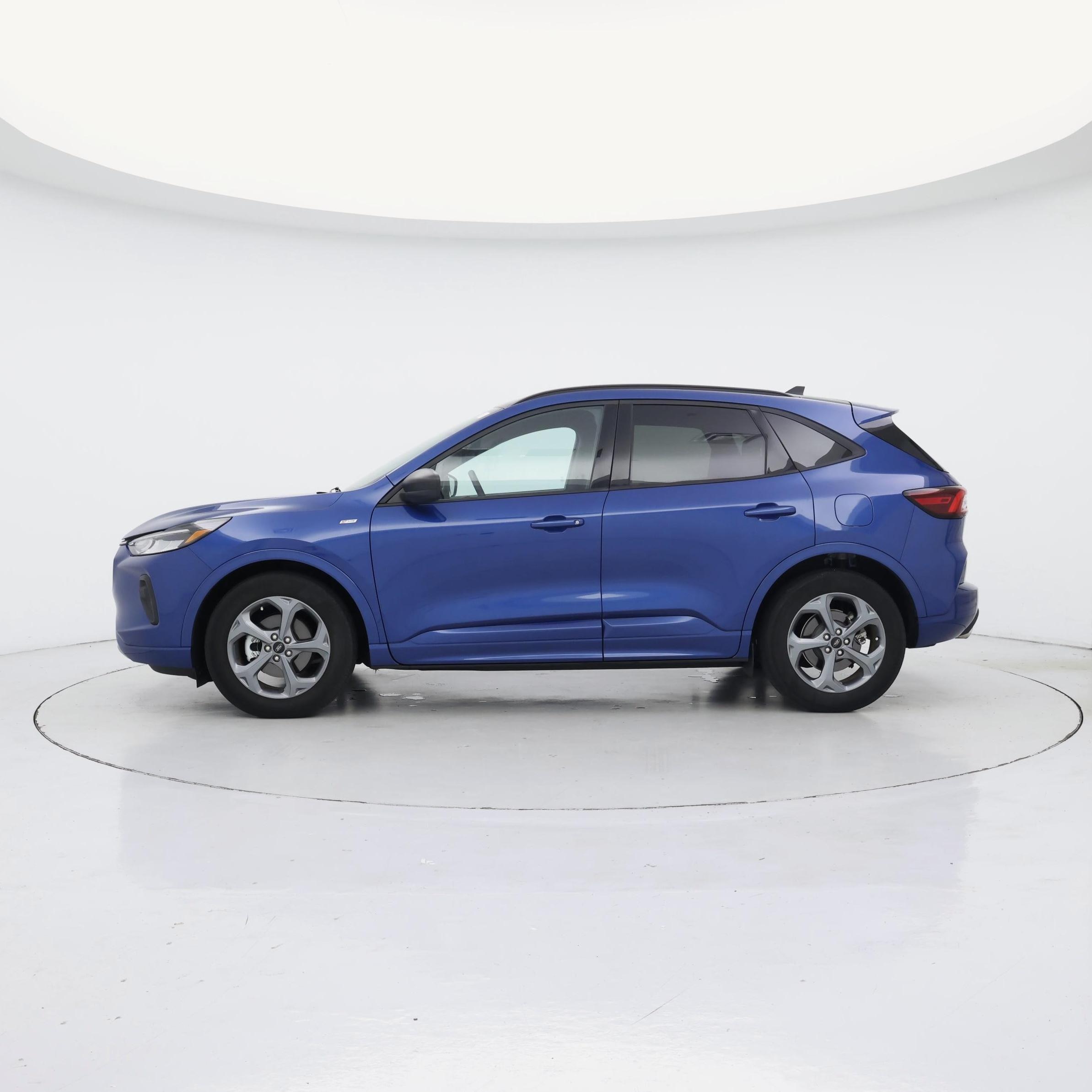 Thumbnail: 2023 Ford Escape - 3