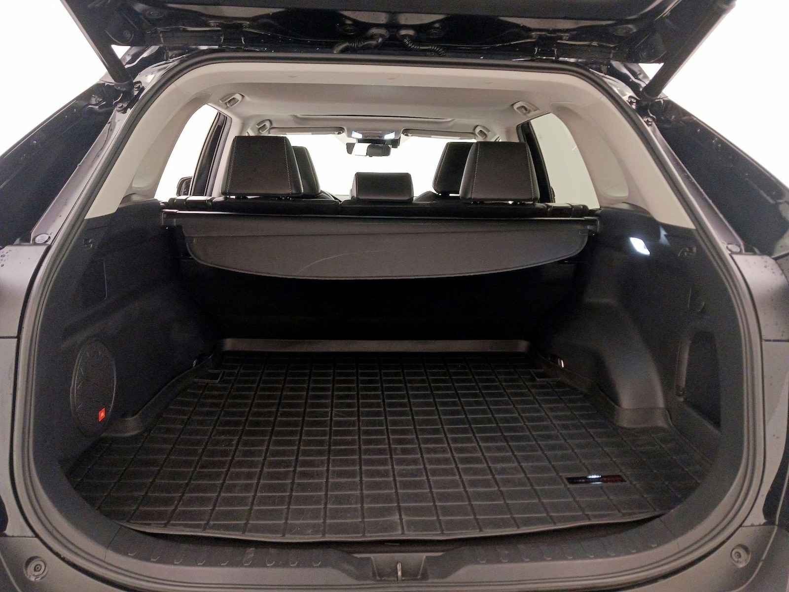 2021 Toyota RAV4 XLE Premium - Photo 22