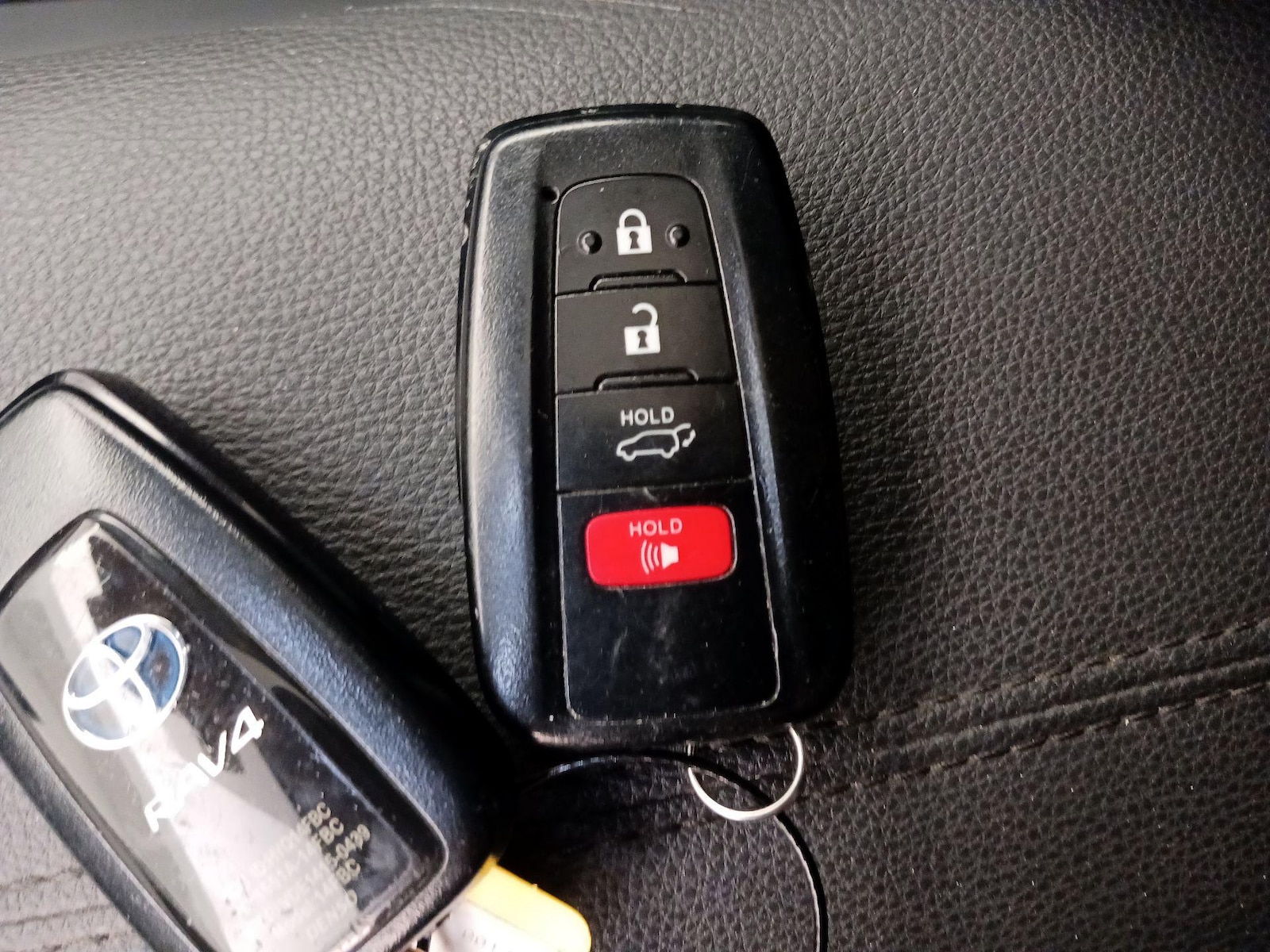 2021 Toyota RAV4 XLE Premium - Photo 24