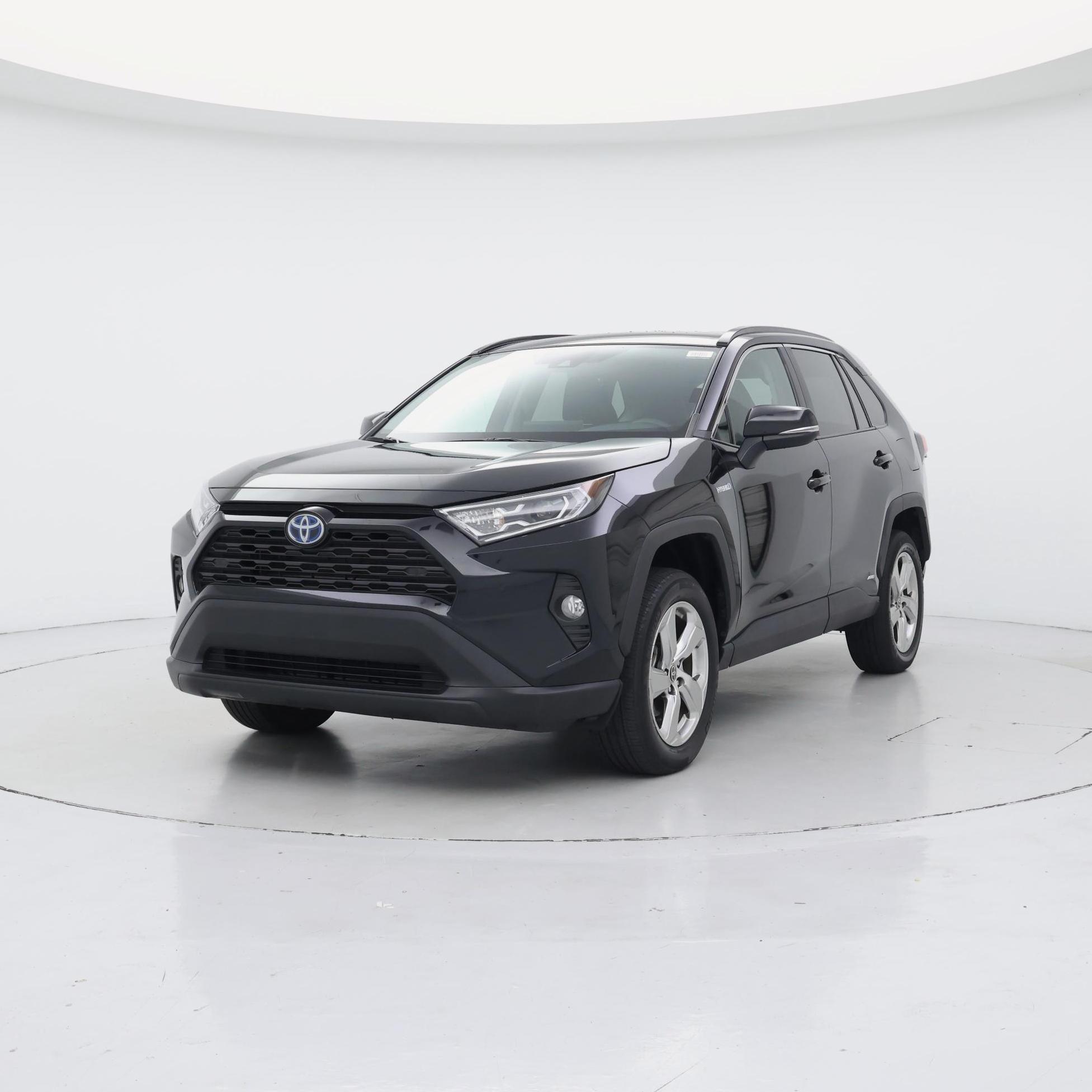 Thumbnail: 2021 Toyota RAV4 - 4