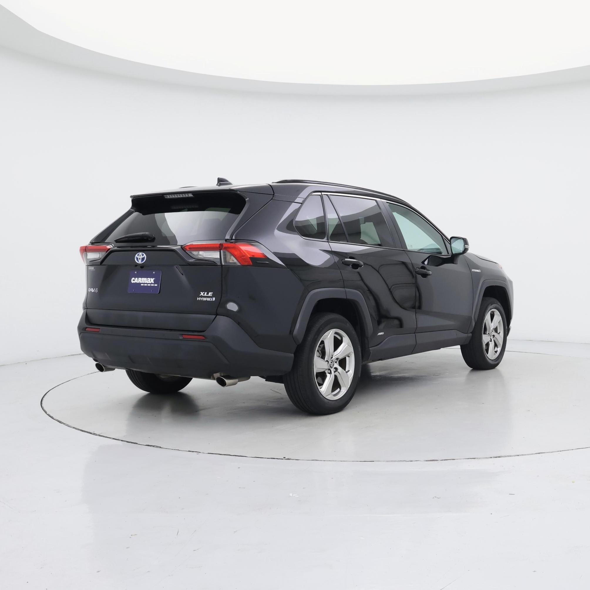 Thumbnail: 2021 Toyota RAV4 - 8
