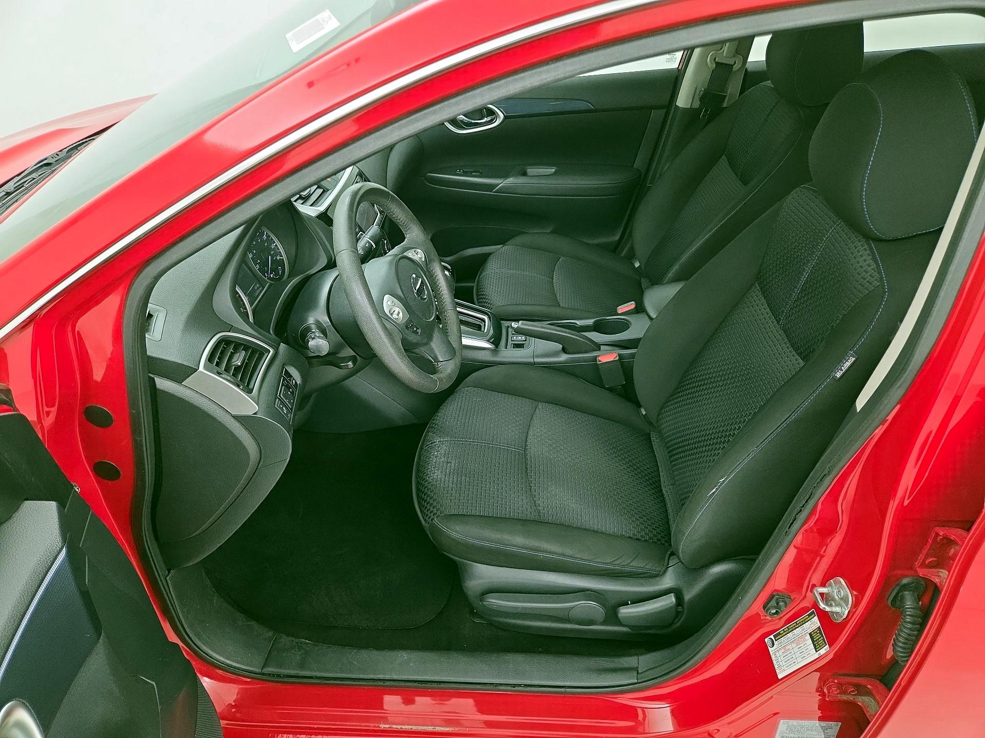 Thumbnail: 2017 Nissan Sentra - 11