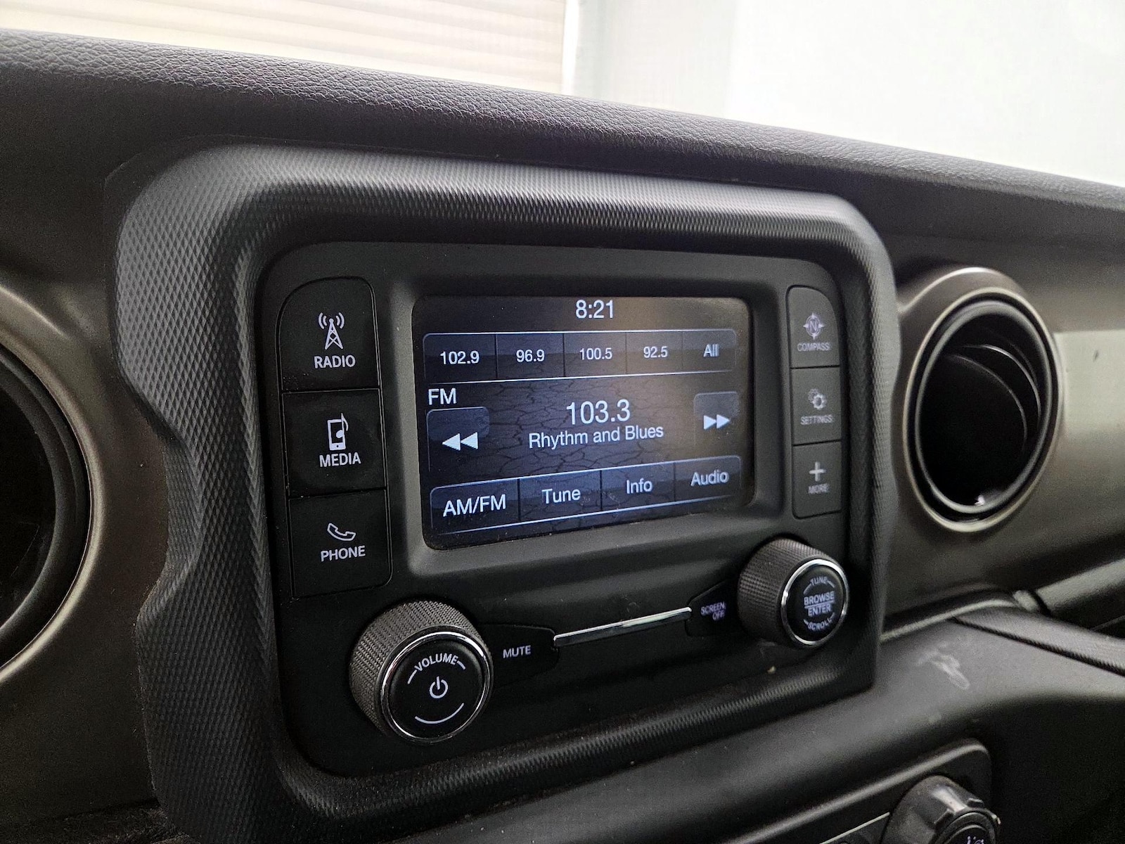 2018 Jeep All-New Wrangler Unlimited Sport S - Photo 16