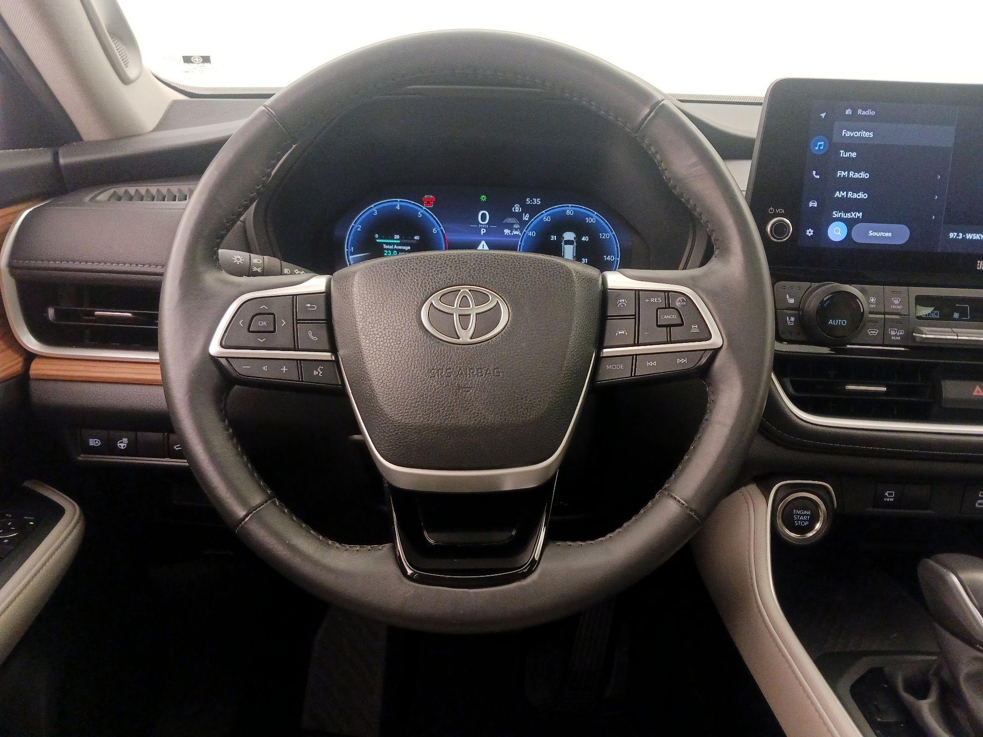 Thumbnail: 2025 Toyota Grand Highlander - 10