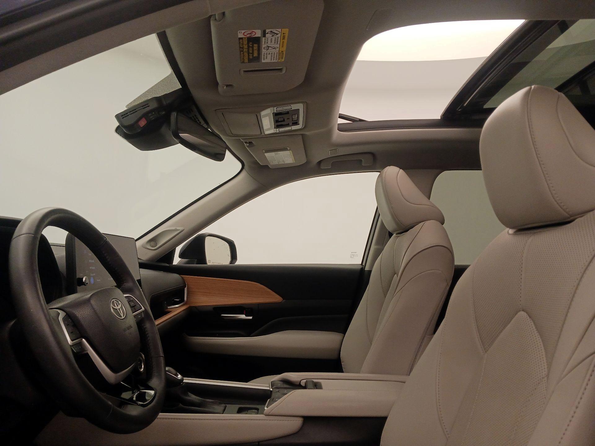 Thumbnail: 2025 Toyota Grand Highlander - 19