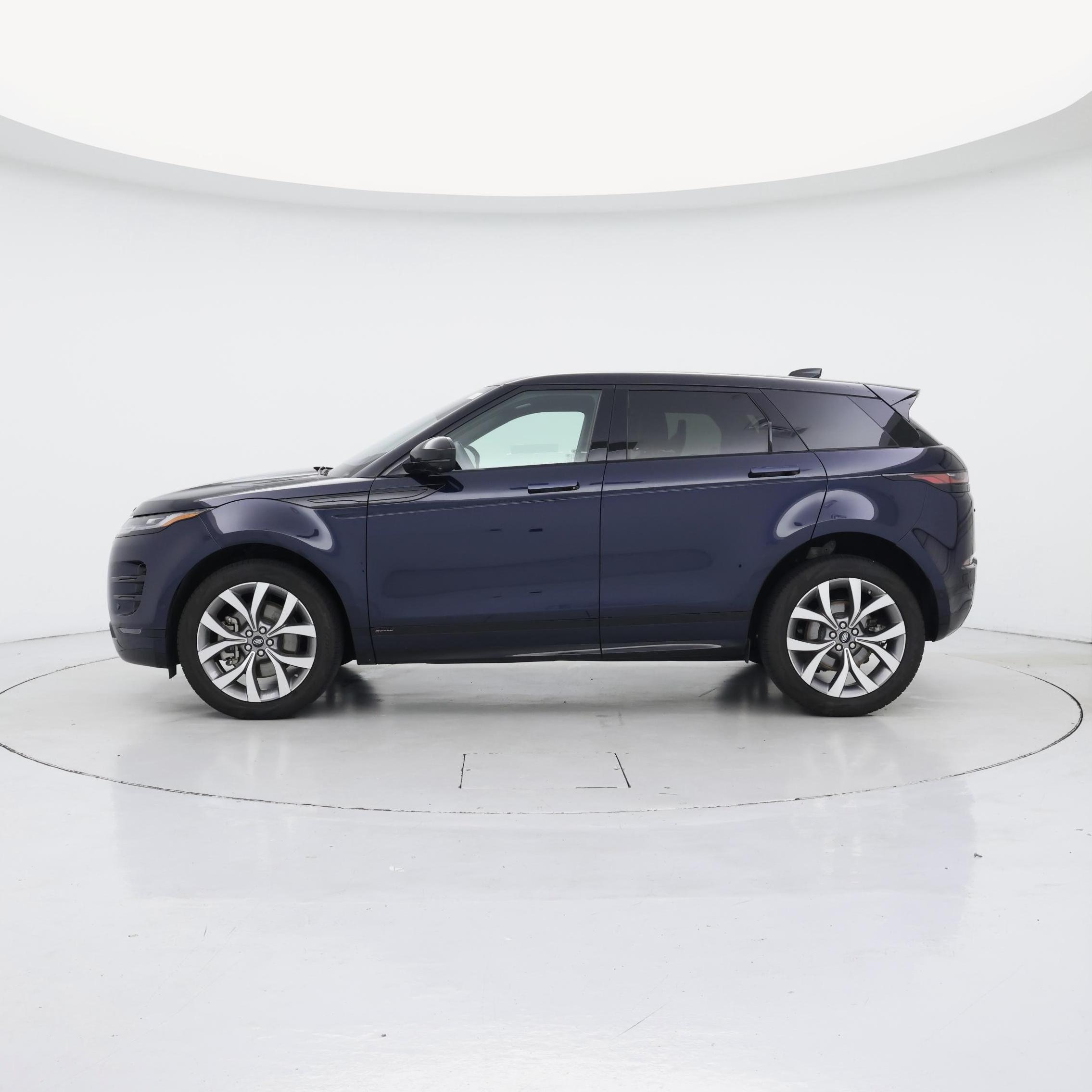Thumbnail: 2021 Land Rover Range Rover Evoque - 3