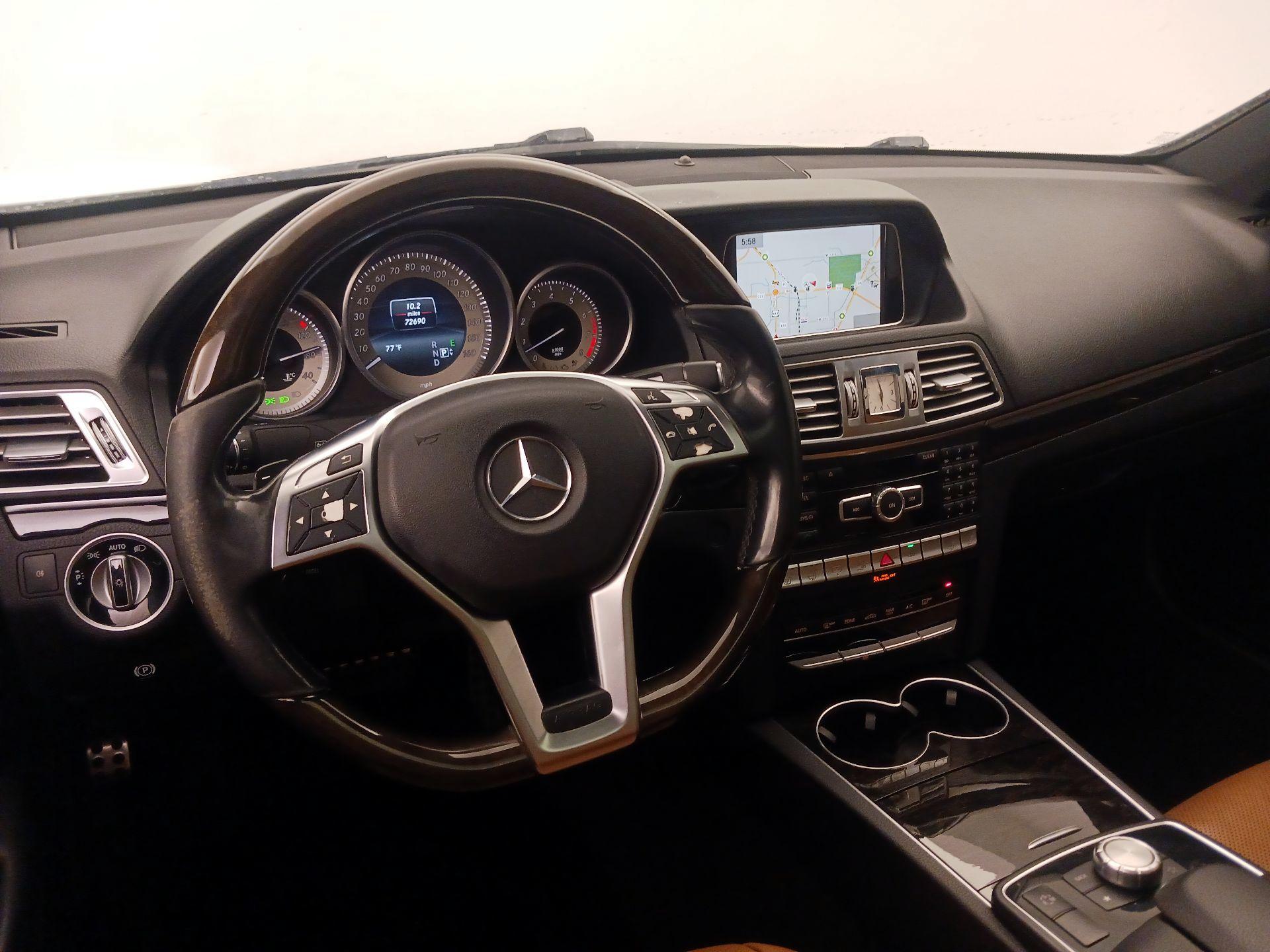 Thumbnail: 2015 Mercedes-Benz E-Class - 9