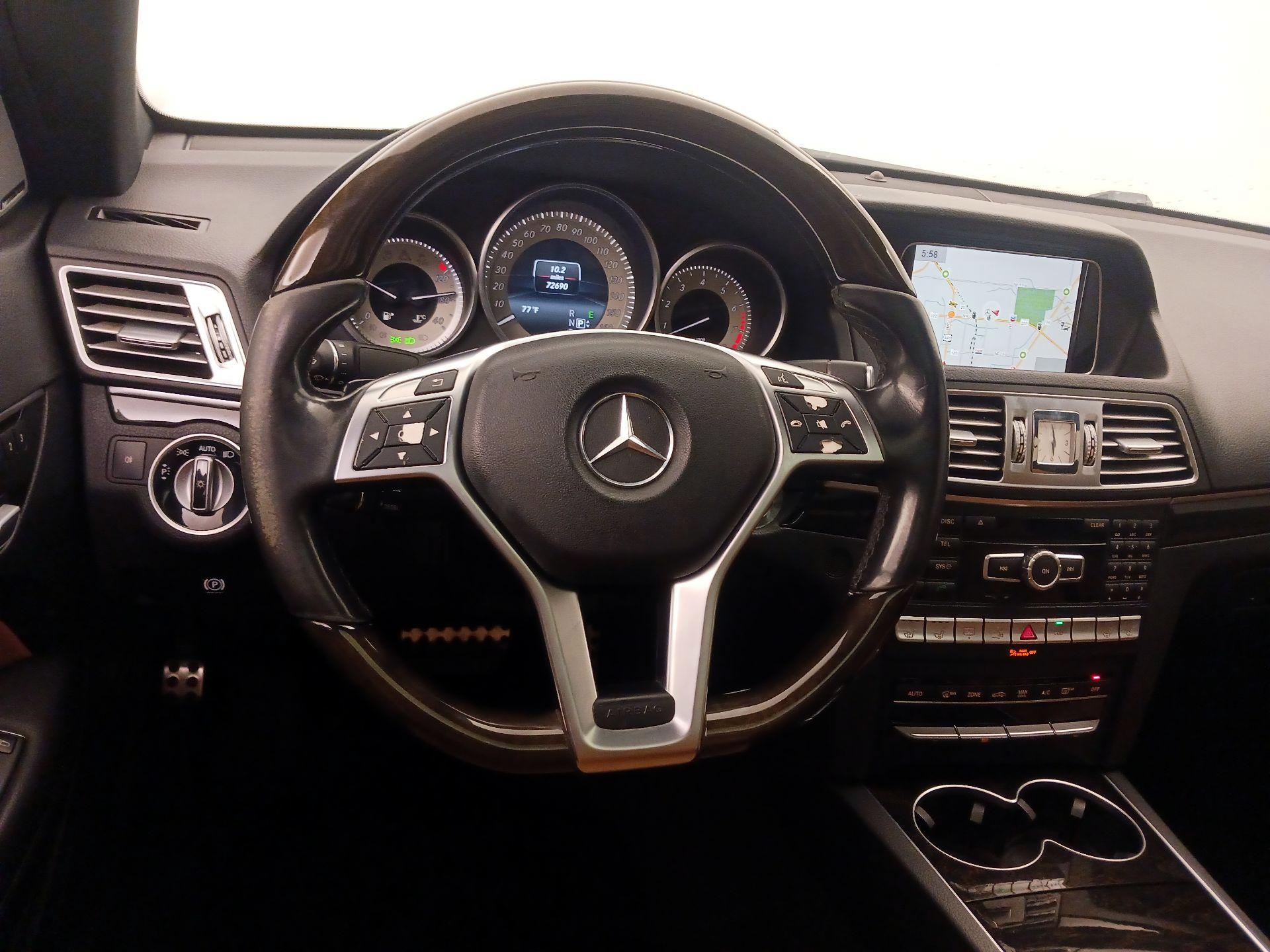Thumbnail: 2015 Mercedes-Benz E-Class - 10