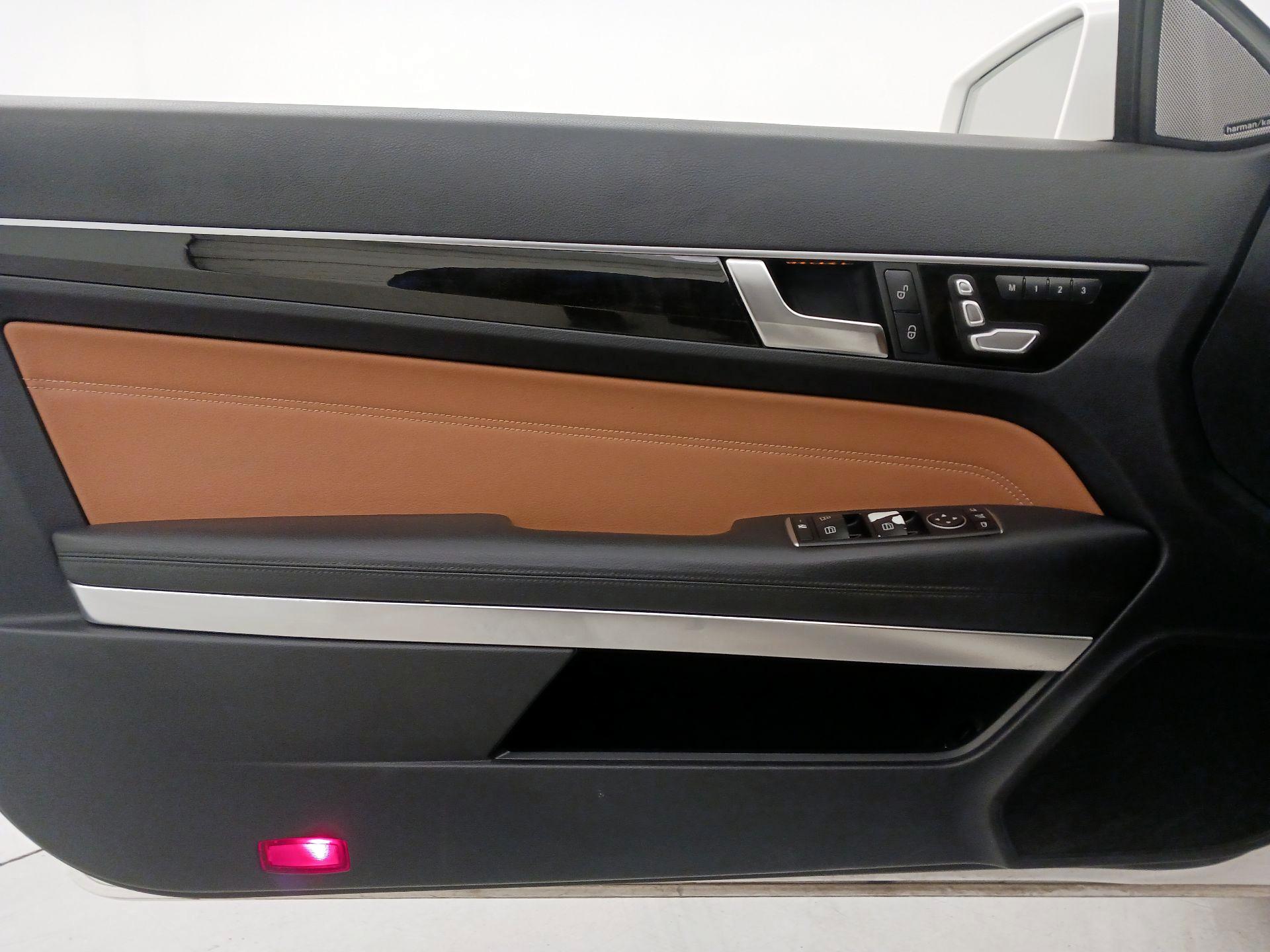 Thumbnail: 2015 Mercedes-Benz E-Class - 12