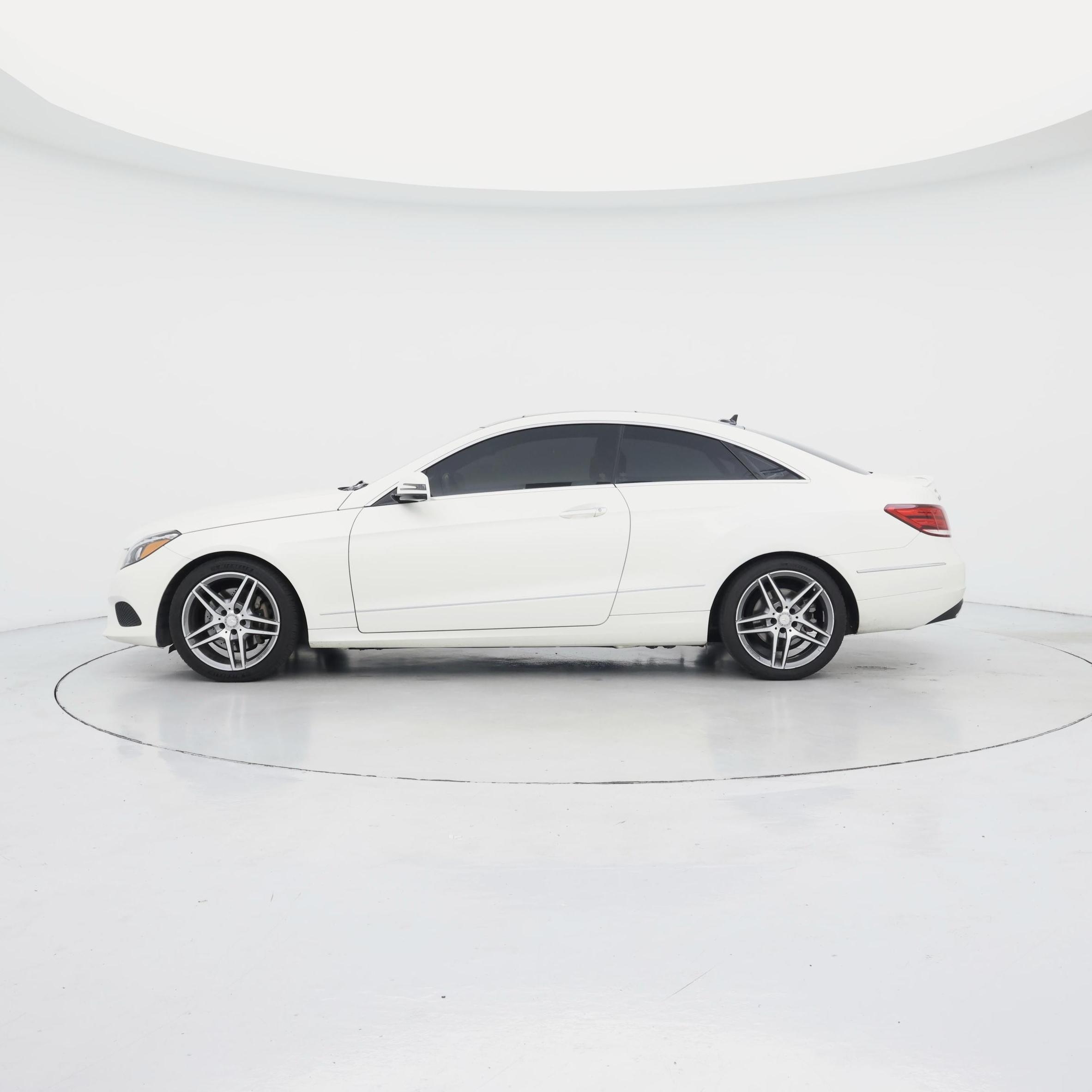 Thumbnail: 2015 Mercedes-Benz E-Class - 3