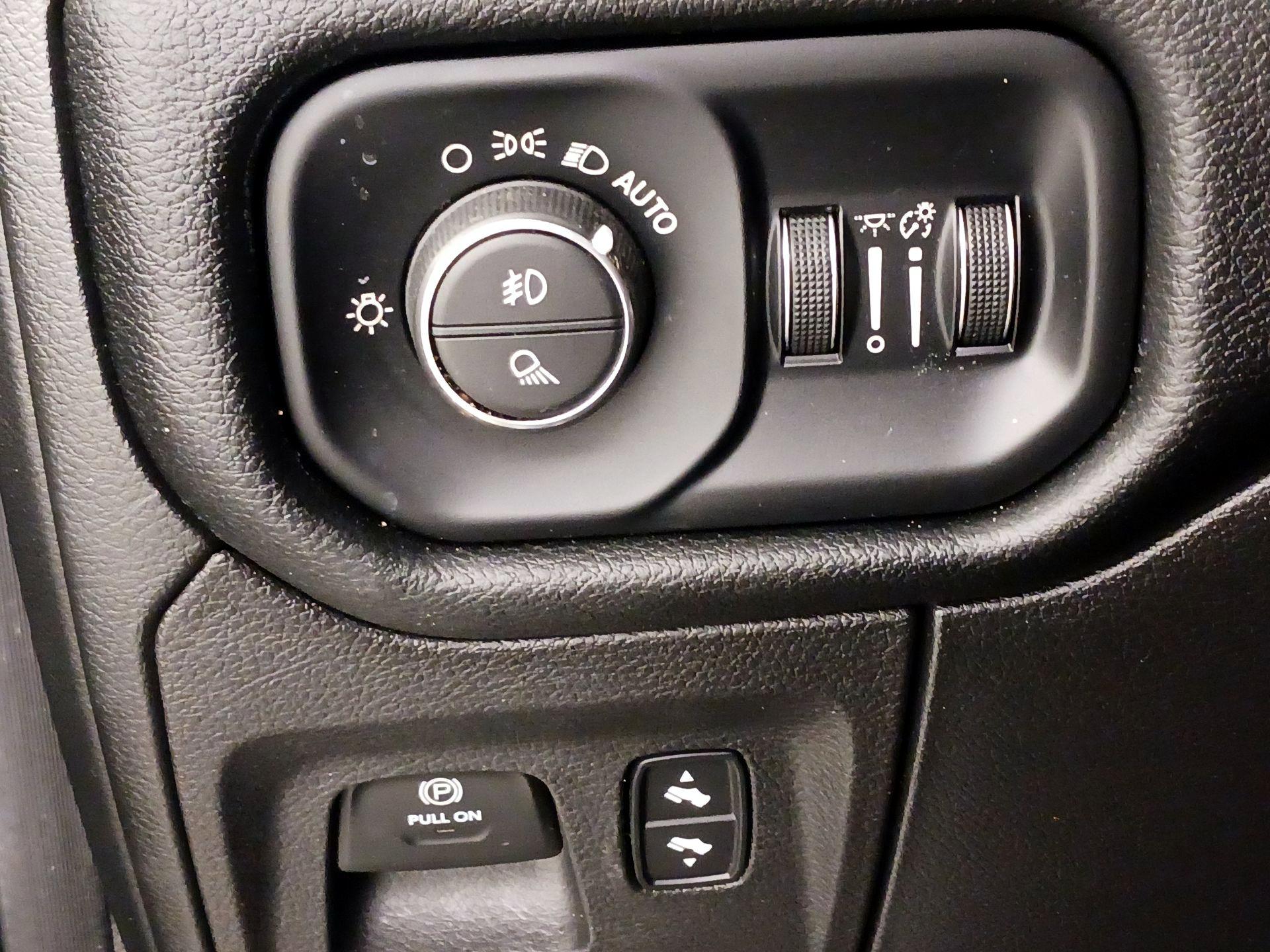 Thumbnail: 2022 RAM 1500 - 13