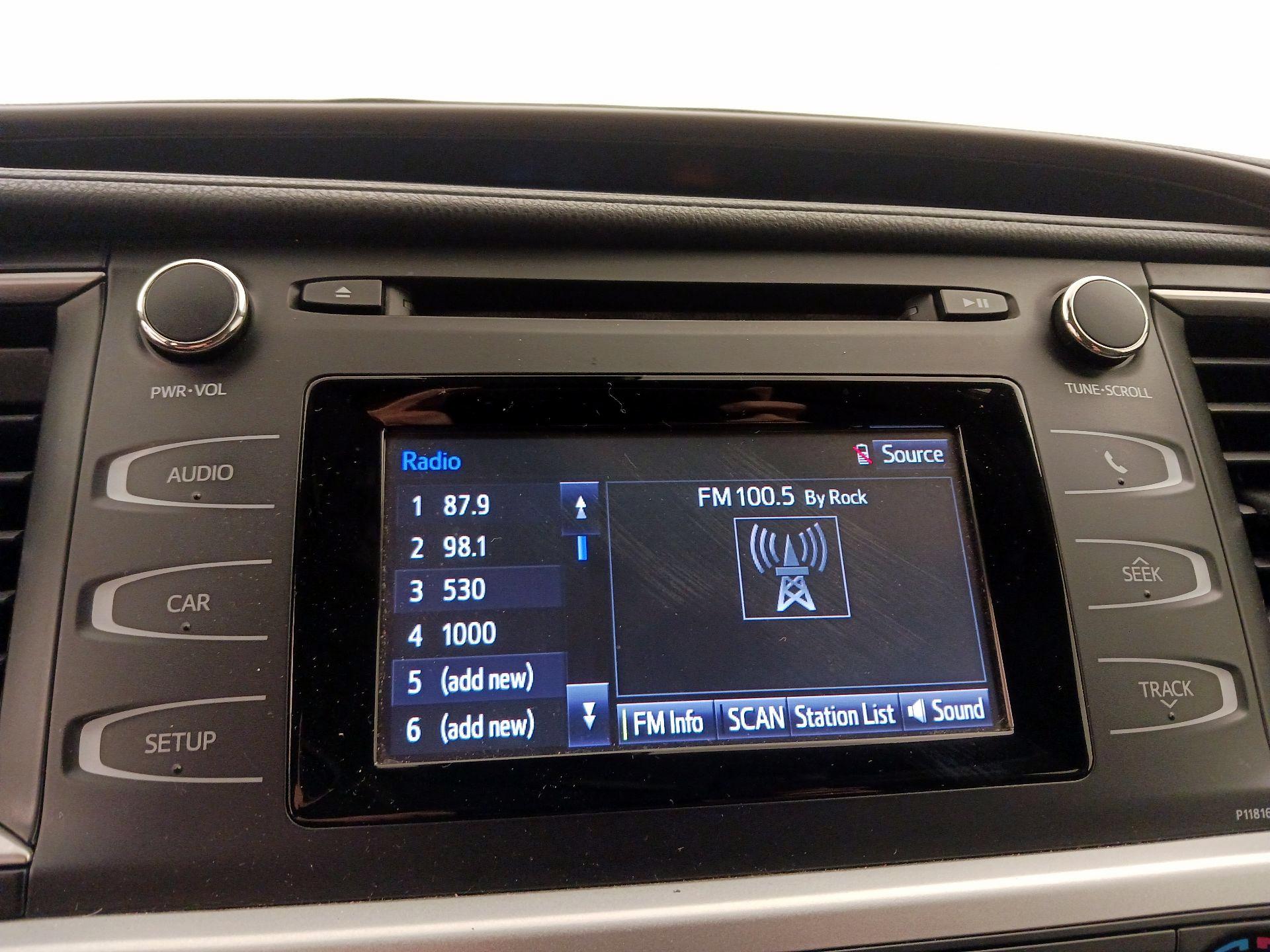 Thumbnail: 2019 Toyota Highlander - 15