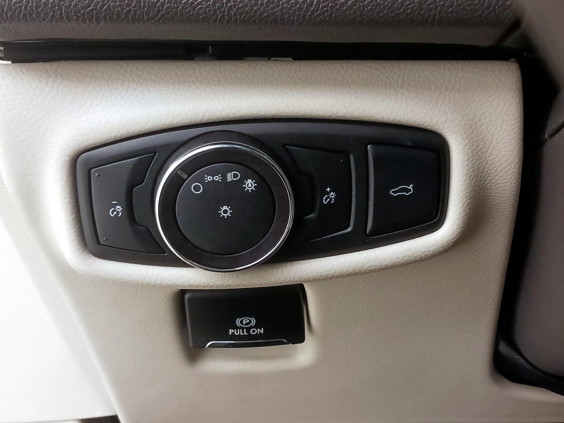 Thumbnail: 2018 Lincoln MKZ - 13