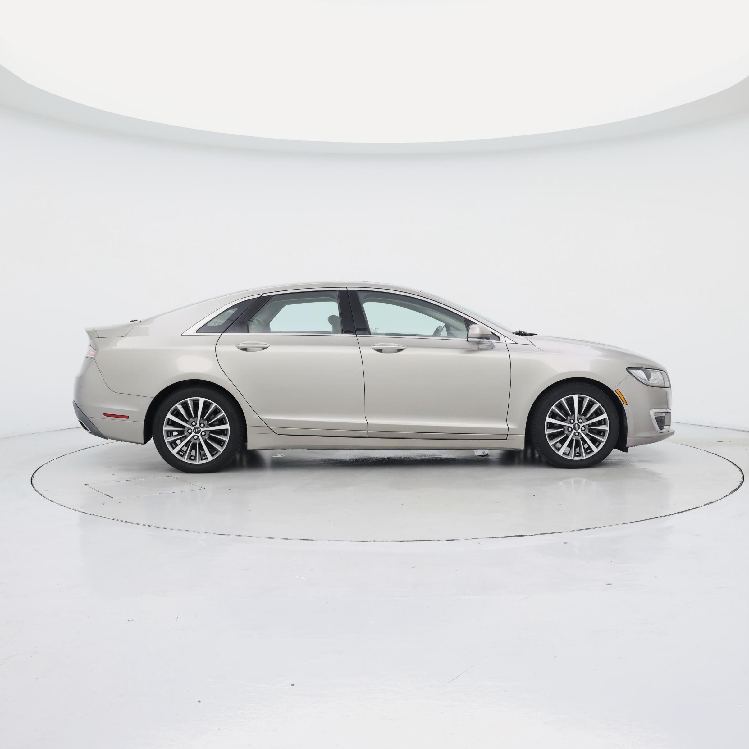 Thumbnail: 2018 Lincoln MKZ - 7