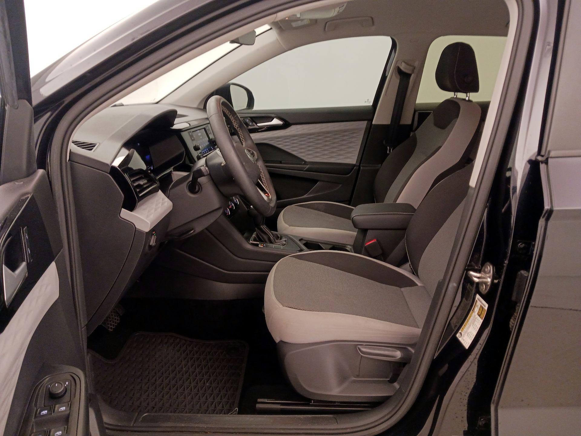 Thumbnail: 2023 Volkswagen Taos - 11