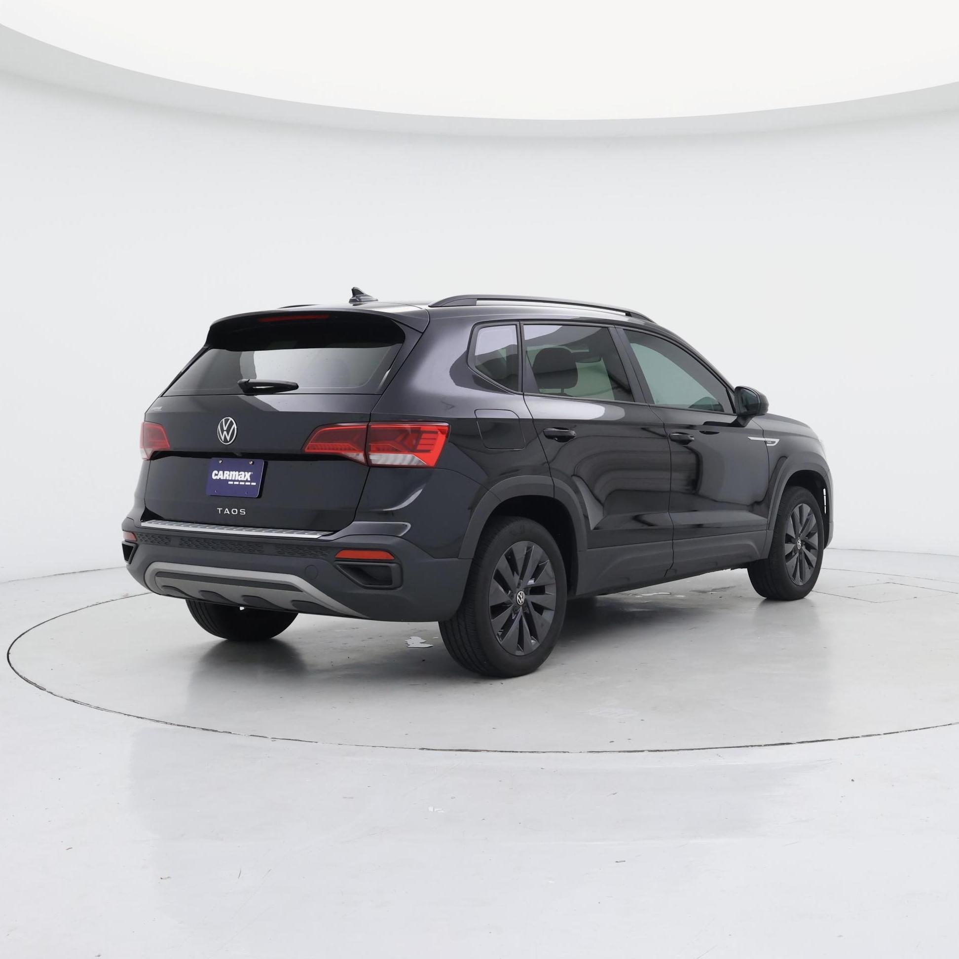Thumbnail: 2023 Volkswagen Taos - 8