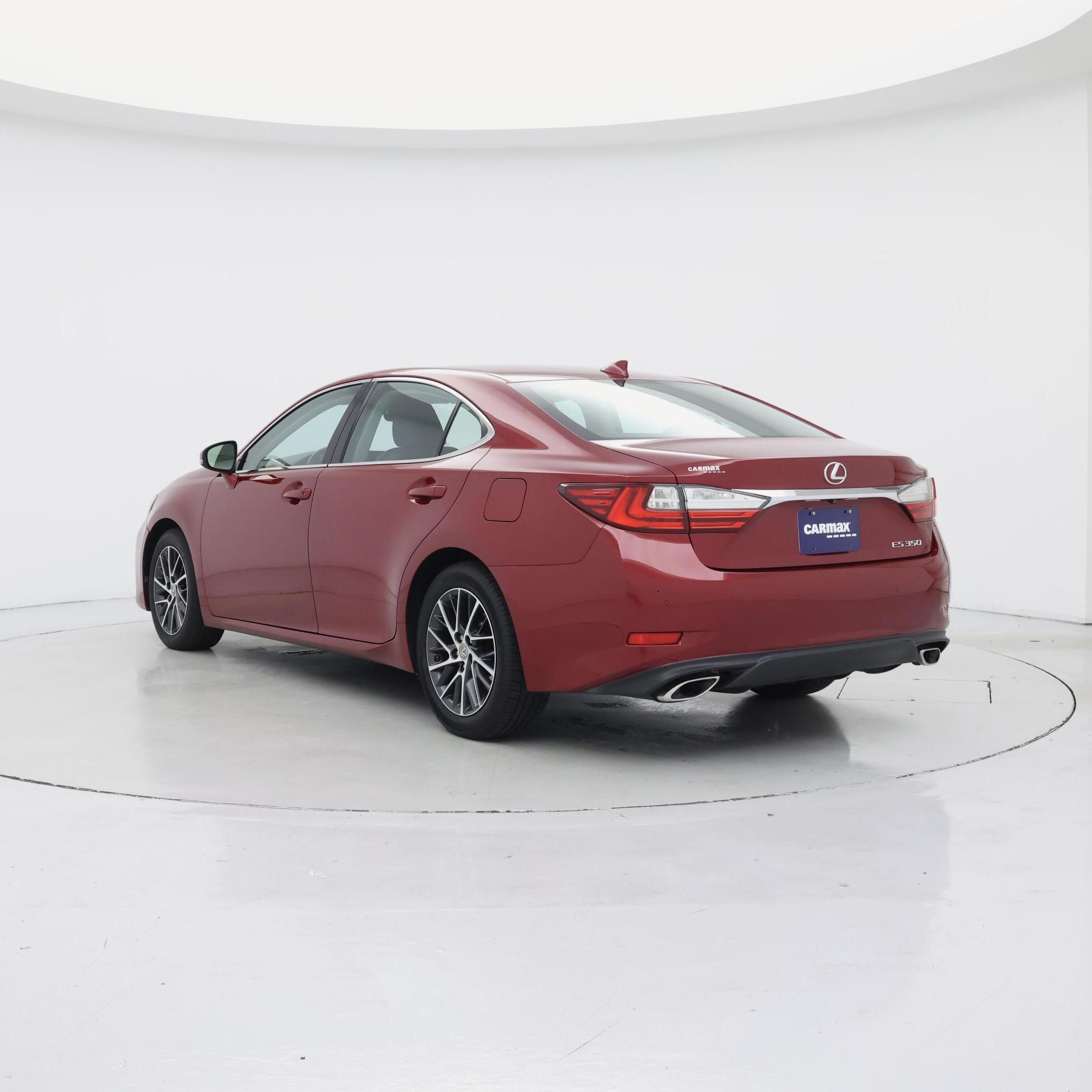 Thumbnail: 2018 Lexus ES - 2