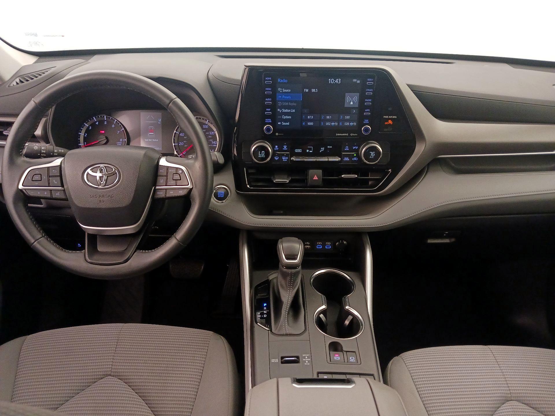 Thumbnail: 2022 Toyota Highlander - 9
