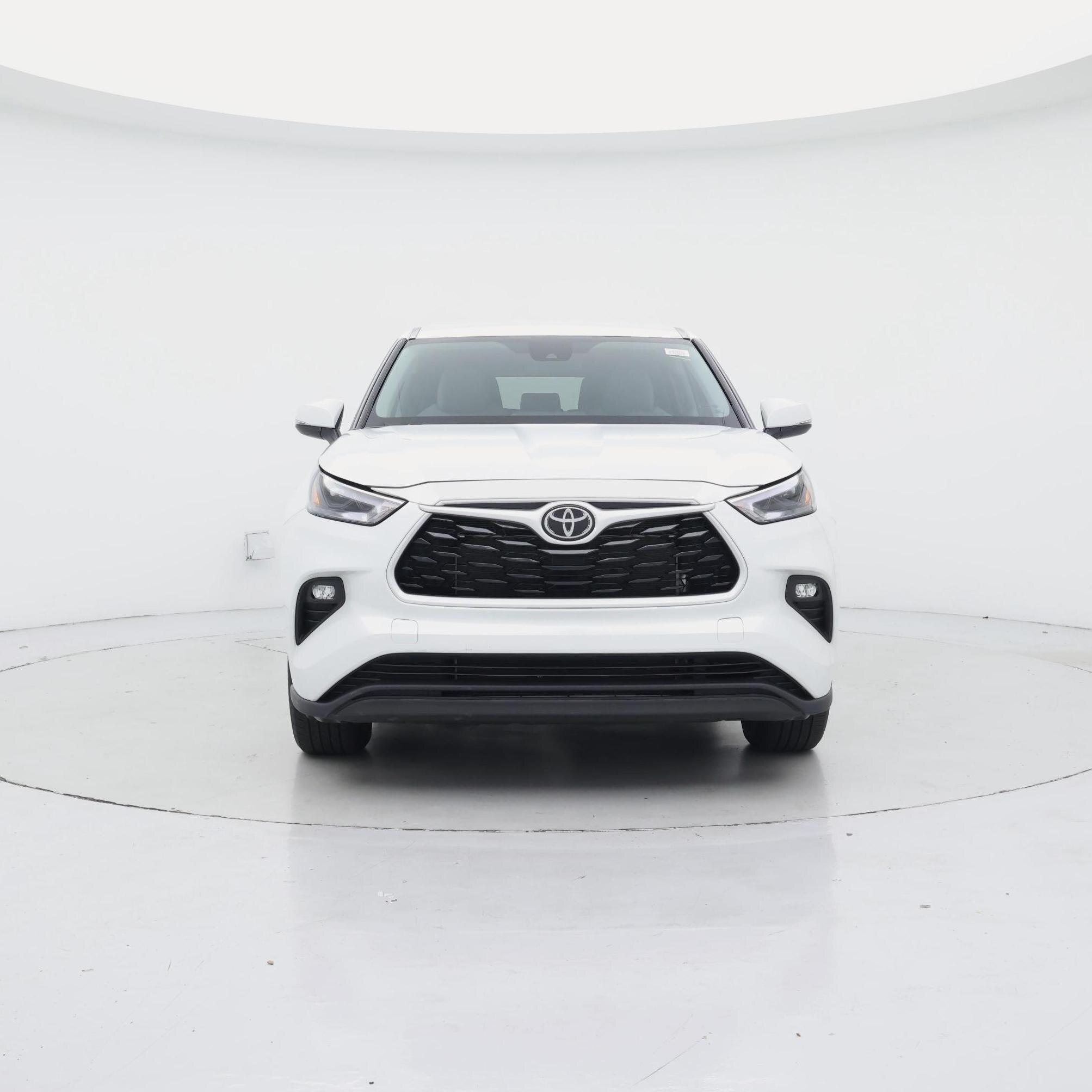 Thumbnail: 2022 Toyota Highlander - 5